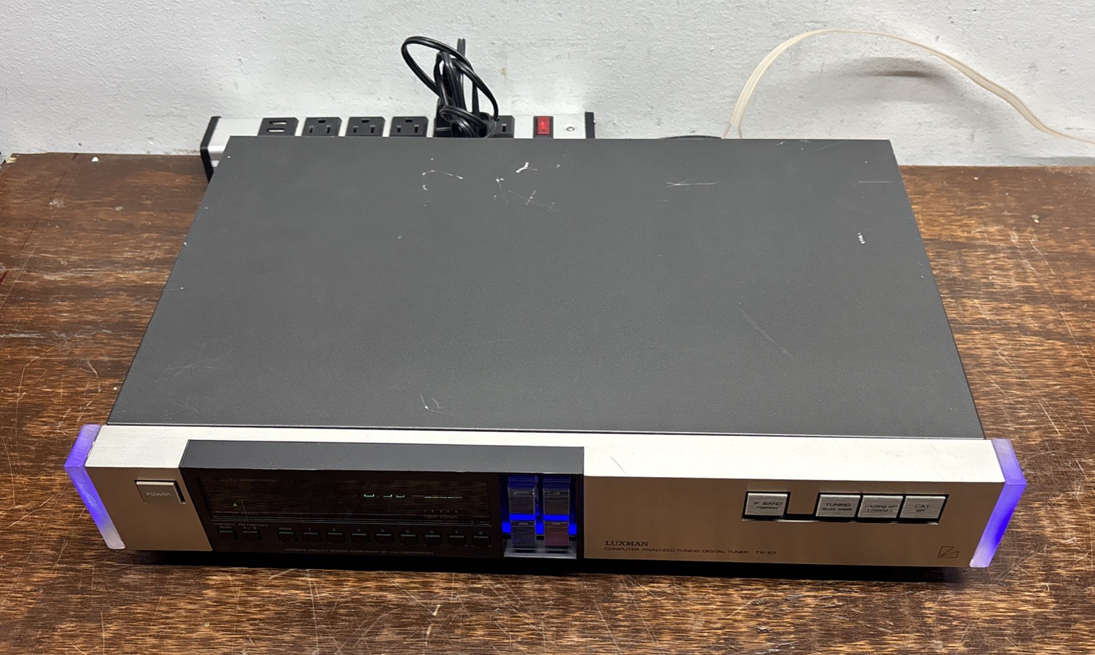 Luxman TX-101 Computer Analyzed Tuning Digital Tuner - Custom Blue LED Upgrade