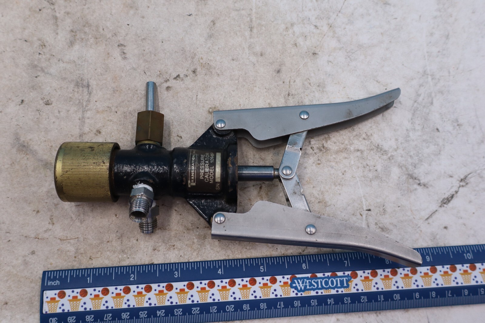 Transmation Pressure Calibrator 1098P Hand Pump