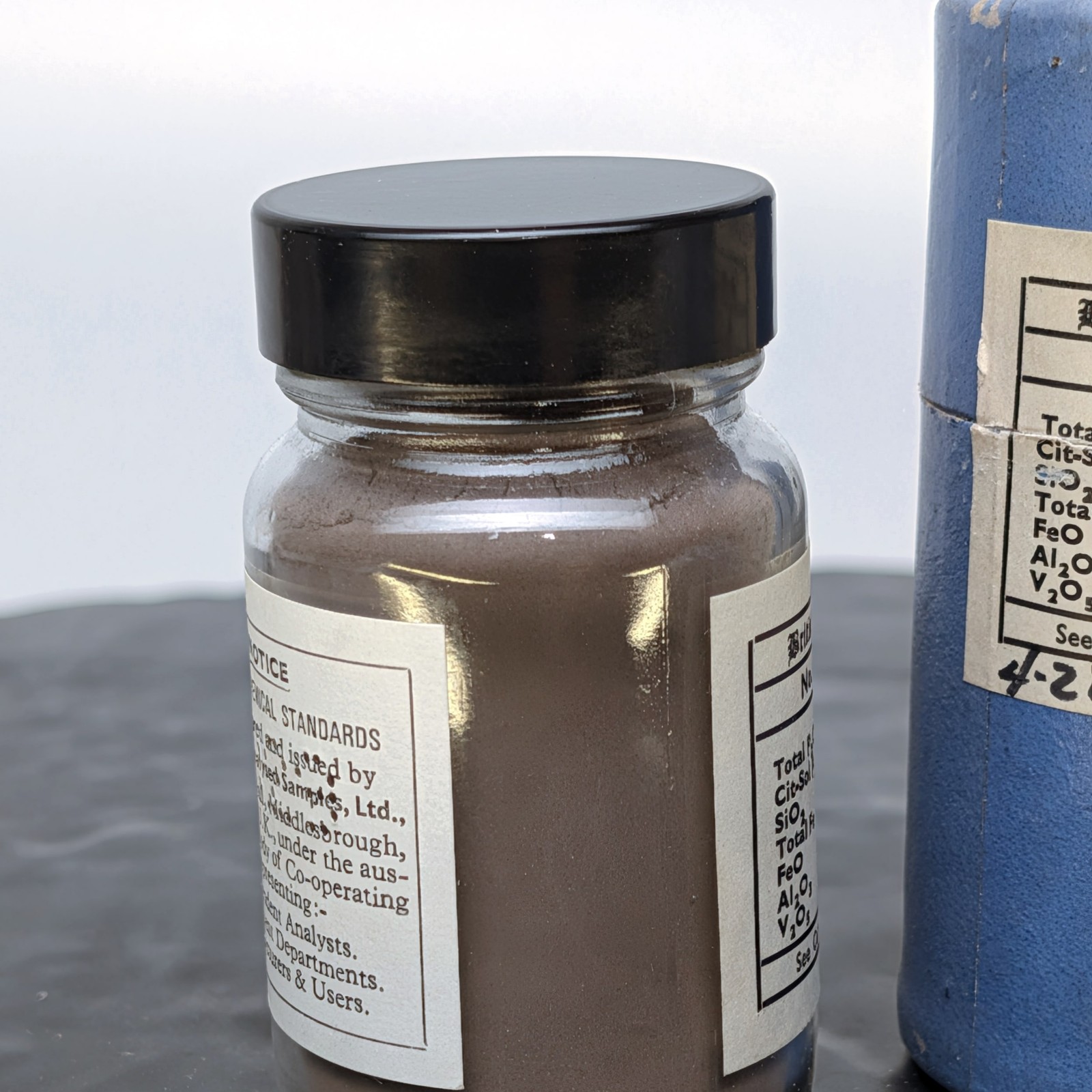 British Chemical Standards 381 Basic Slag Reference Material Full Bottle âï¸