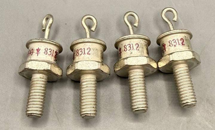 Lot of 4 Motorola 1N3890 12 Amp 100V Fast Recovery Stud Rectifier DO-4 Case NOS