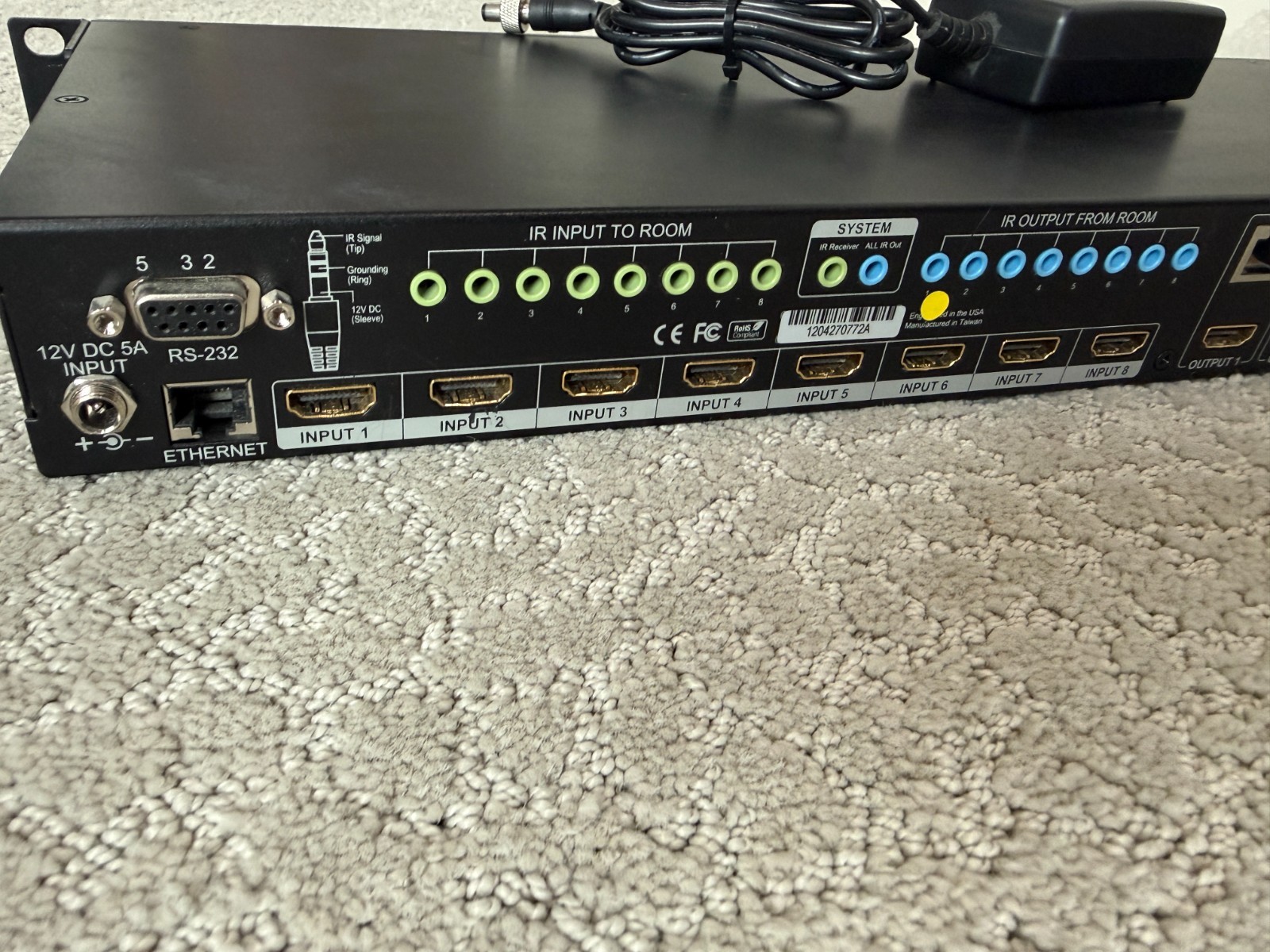 Binary B-300-HDMATRIX-8X8 HDMI Matrix Switch AND 4 receivers for Control4 - Used