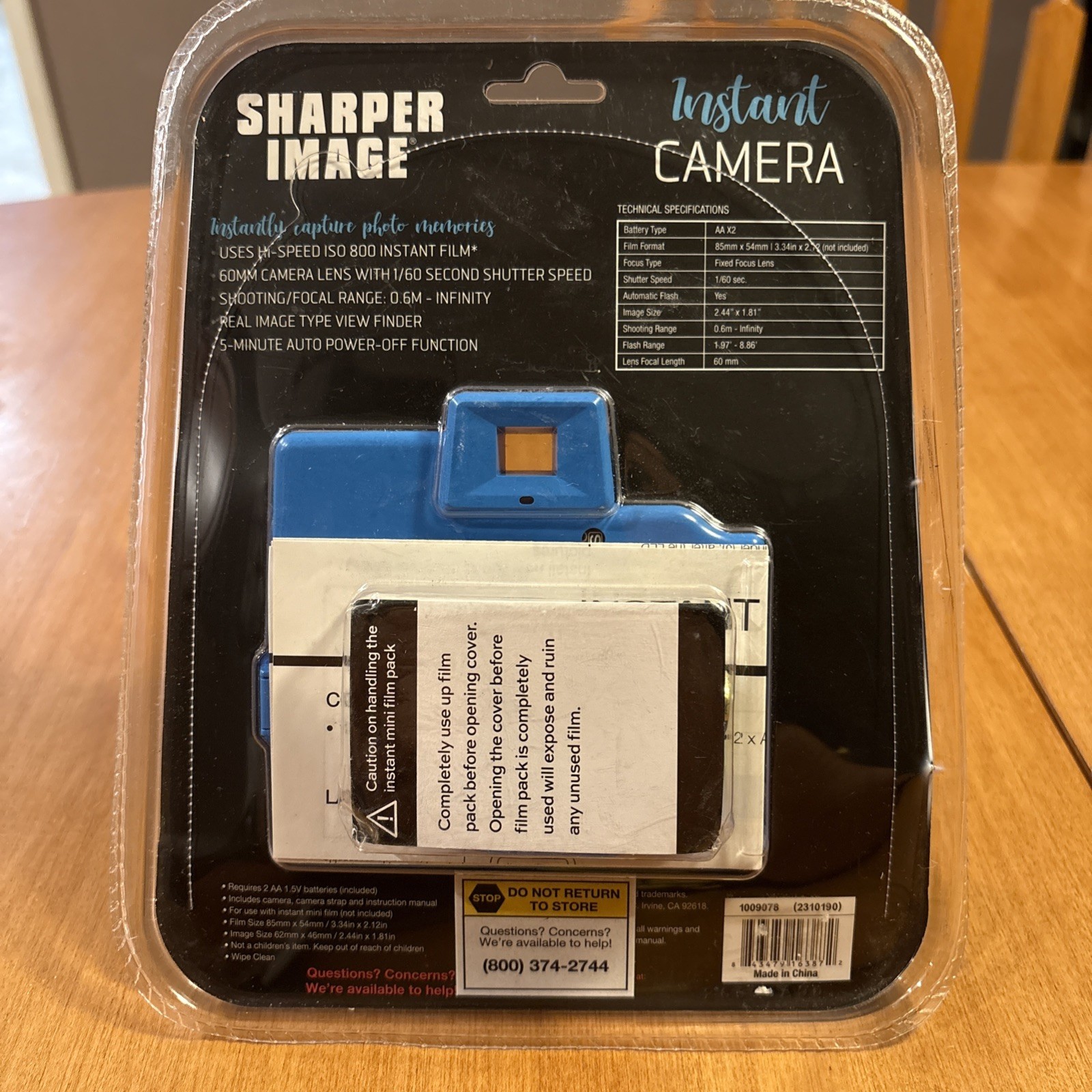 SHARPER IMAGE Instant Camera with Flash, Model 1009078 NEW SEALED - BLUE
