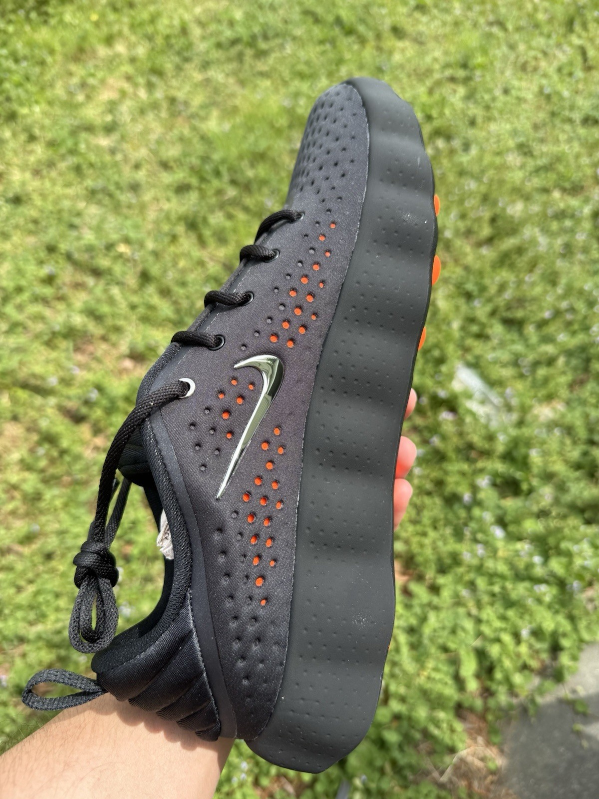 Nike Mind 002 Black Hyper Crimson Men's Size 12.5