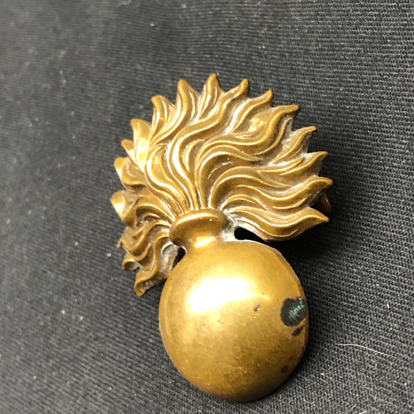 Original WW2 British Army Cap Badge - Grenadier Guards