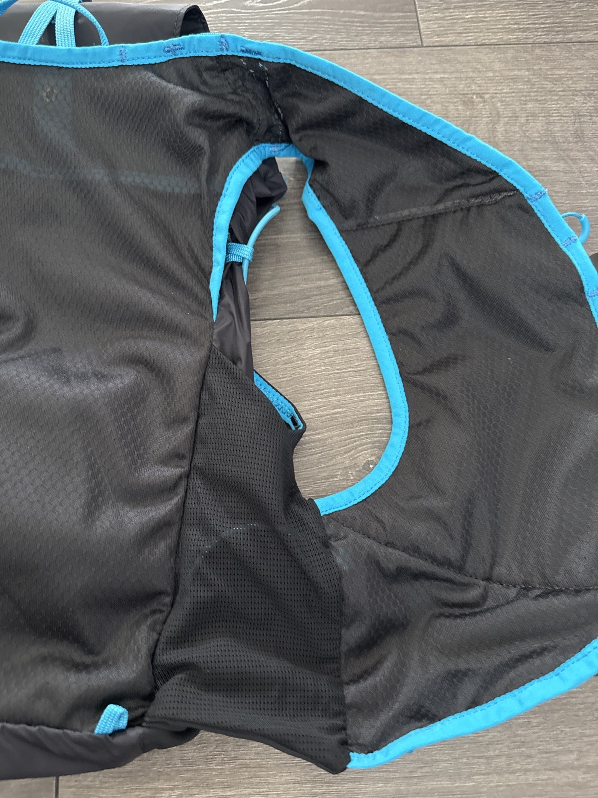 Ultimate Direction Adventure 17L Hydration Running Vest S/M