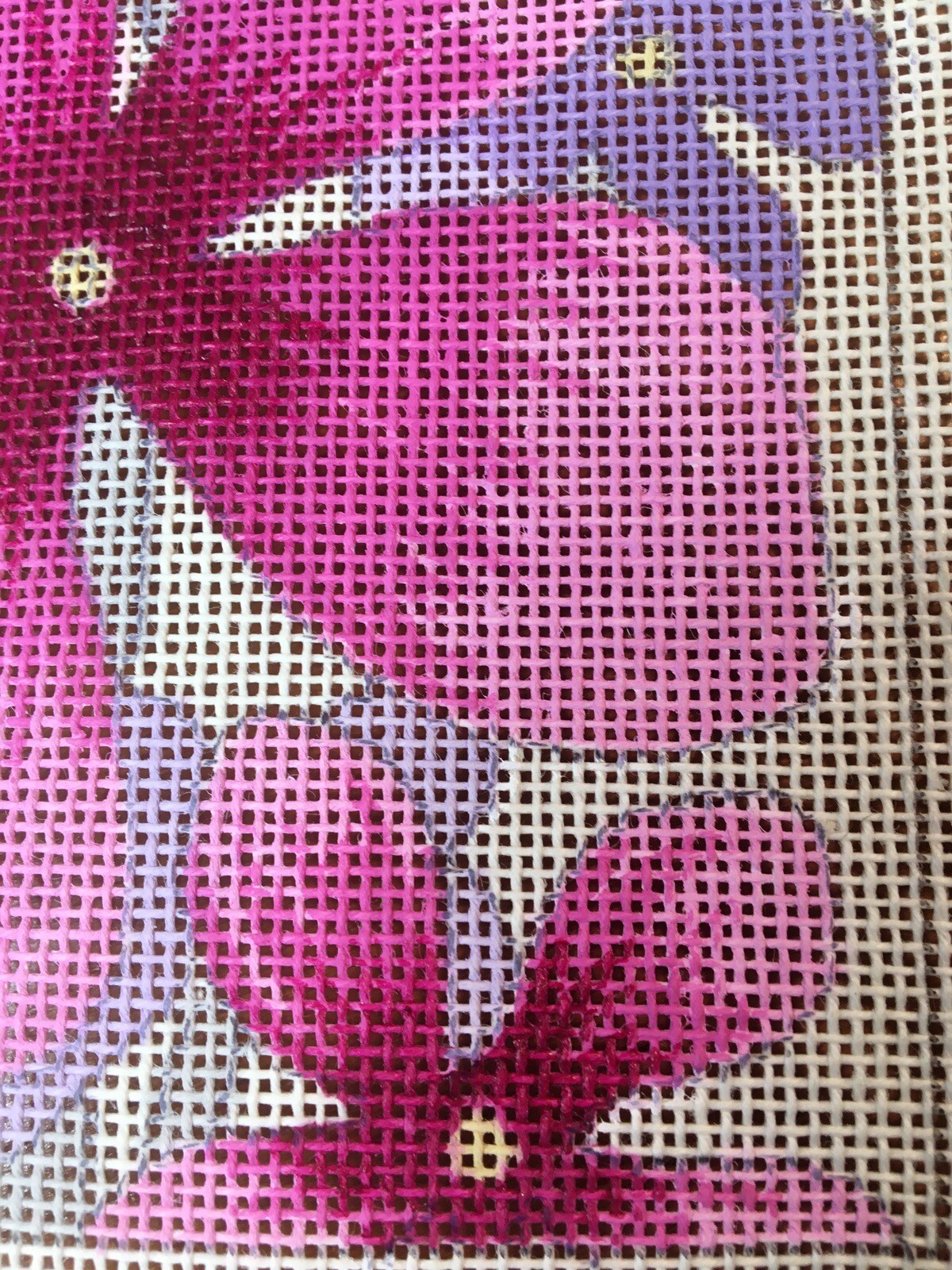 Flower canvas 18 mesh design 8" x 7.5"