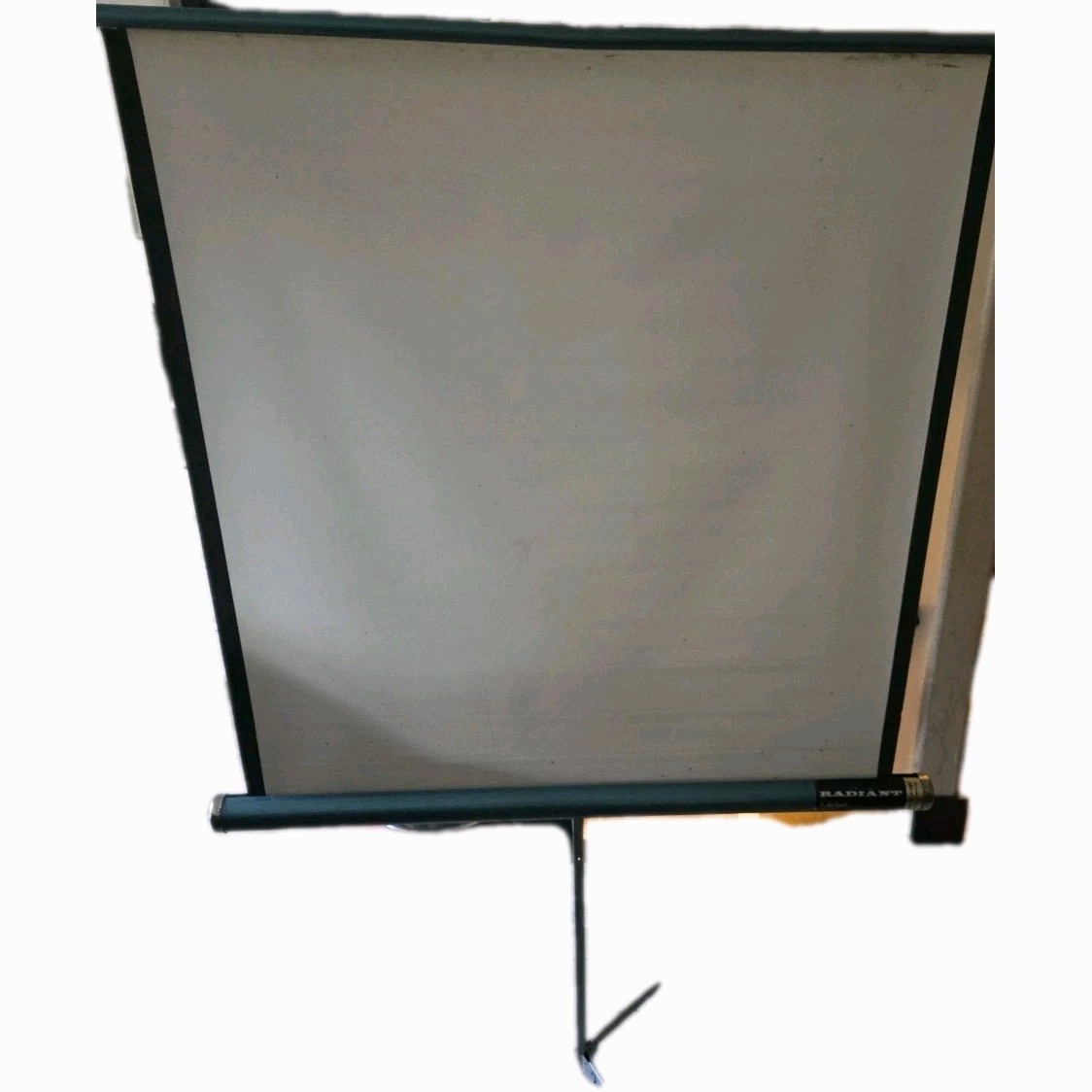 Vtg Radiant Meteor Hyflect Projector Screen 40x40 Portable USA Camping Glamping