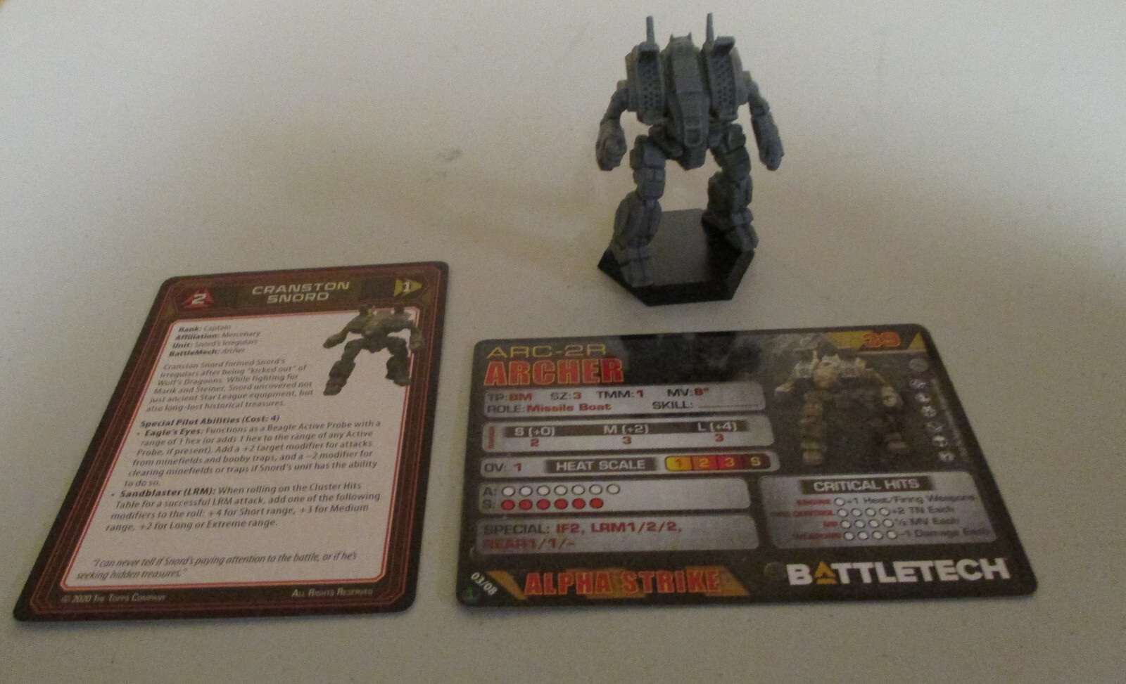 Battletech Miniature - Catalyst Game Labs - Select Miniature with 2 Cards
