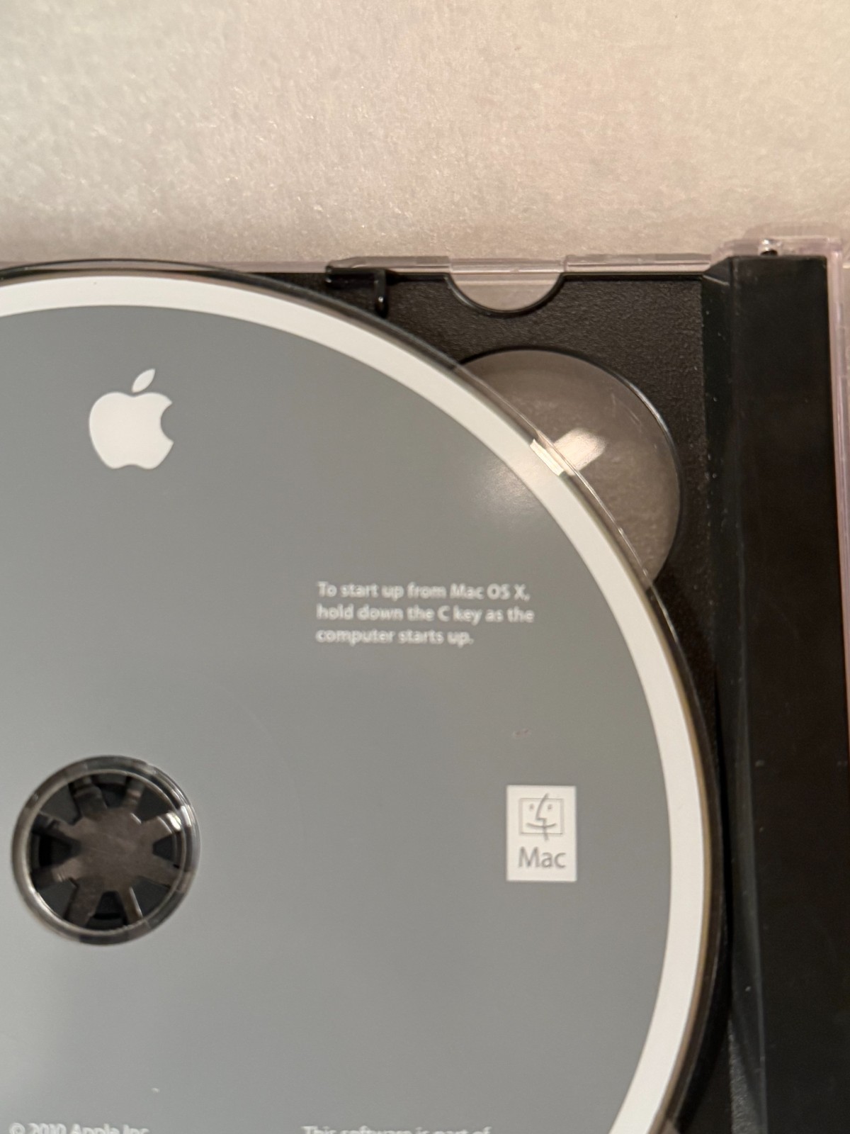 13-inch MacBook Pro OS X Install DVD Ver 10.63 & Application DVD AHT Ver 3A192