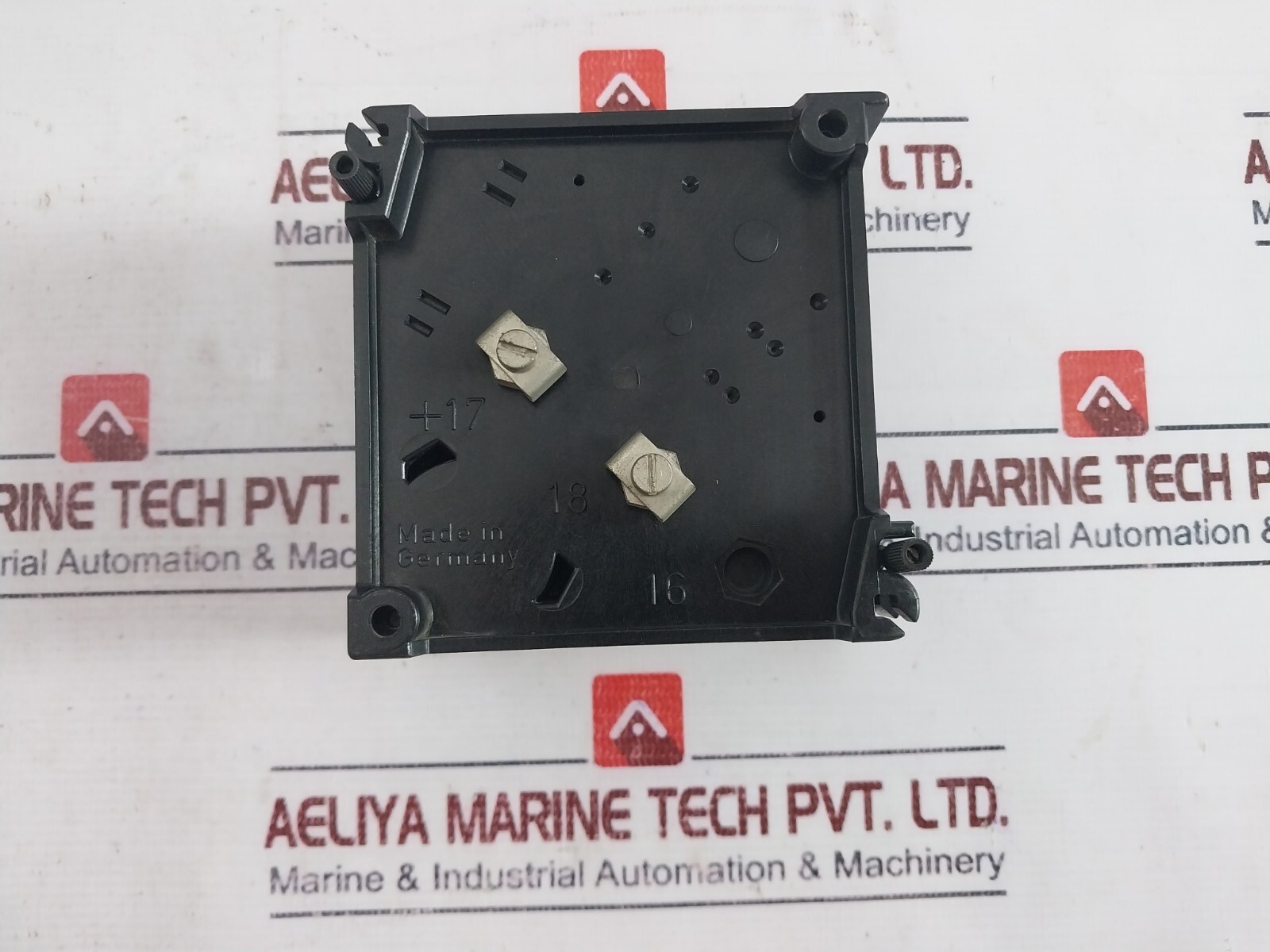 ABB 0-40 V Analog Voltmeter