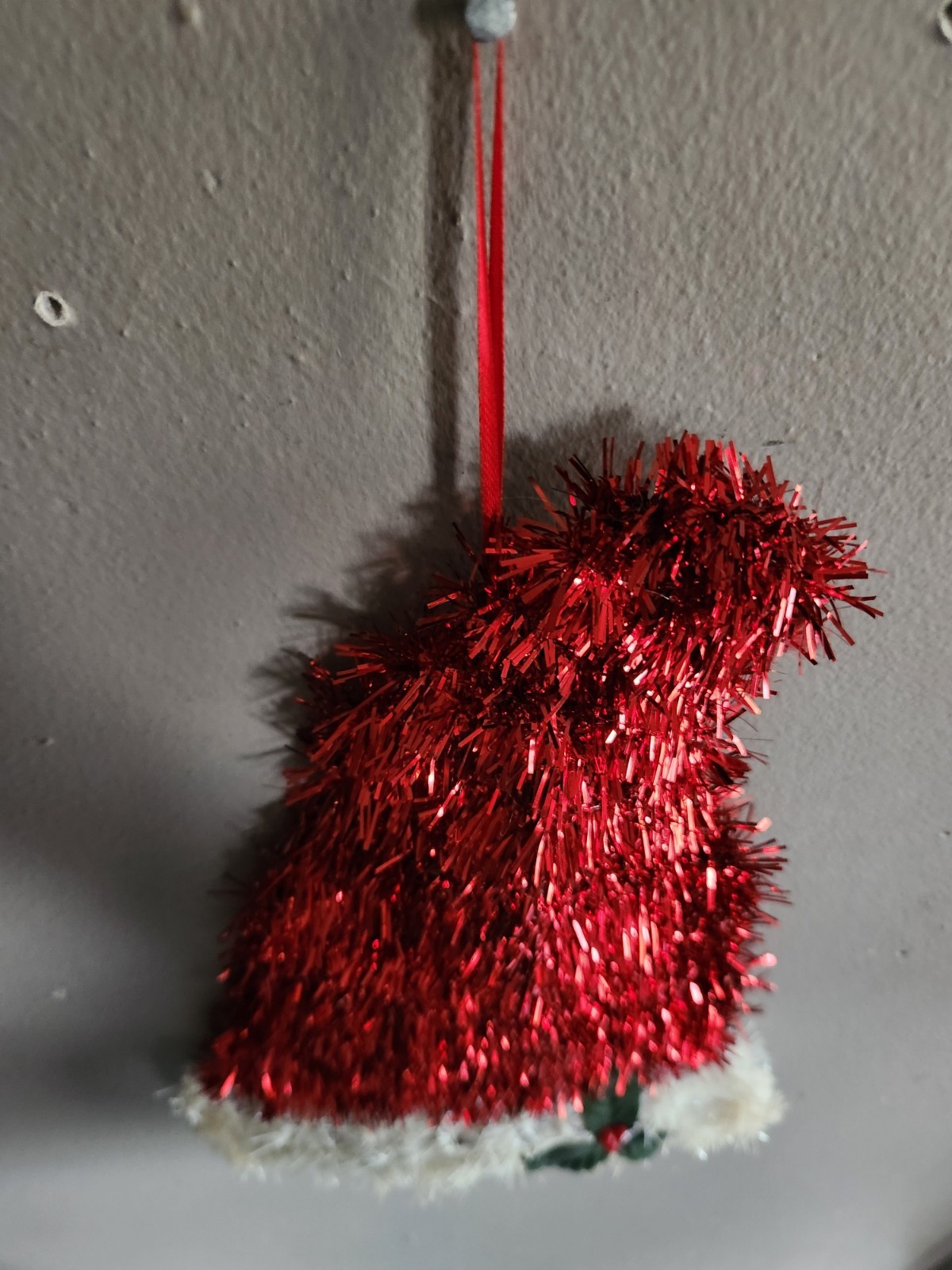 Tinsel Santa Claus Hat Decoration • Hanging • 13½"×9"