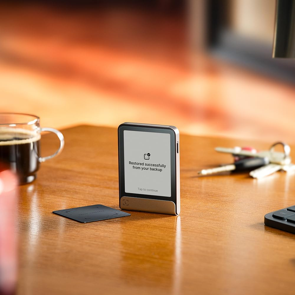 Hardware Crypto Wallet NFC Bluetooth Touchscreen Secure Asset Storage
