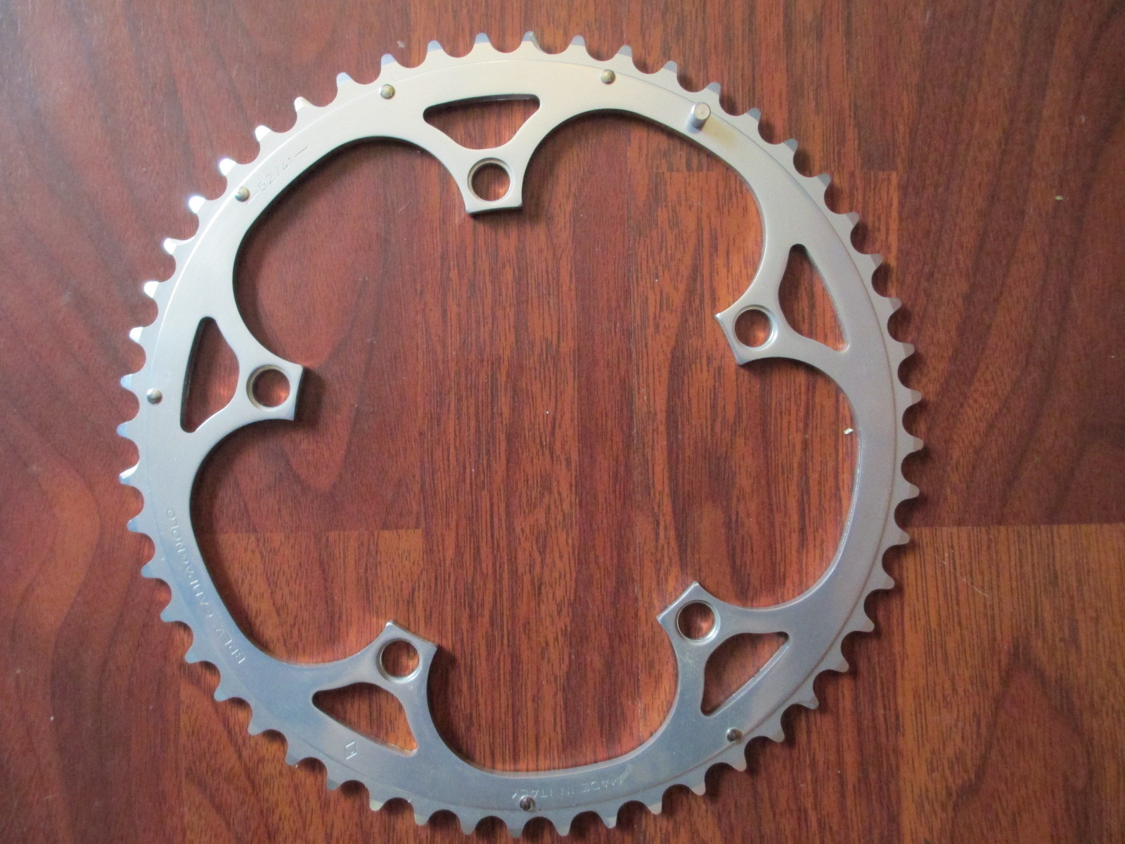 CAMPAGNOLO 135 BCD 52T CHAIN RING