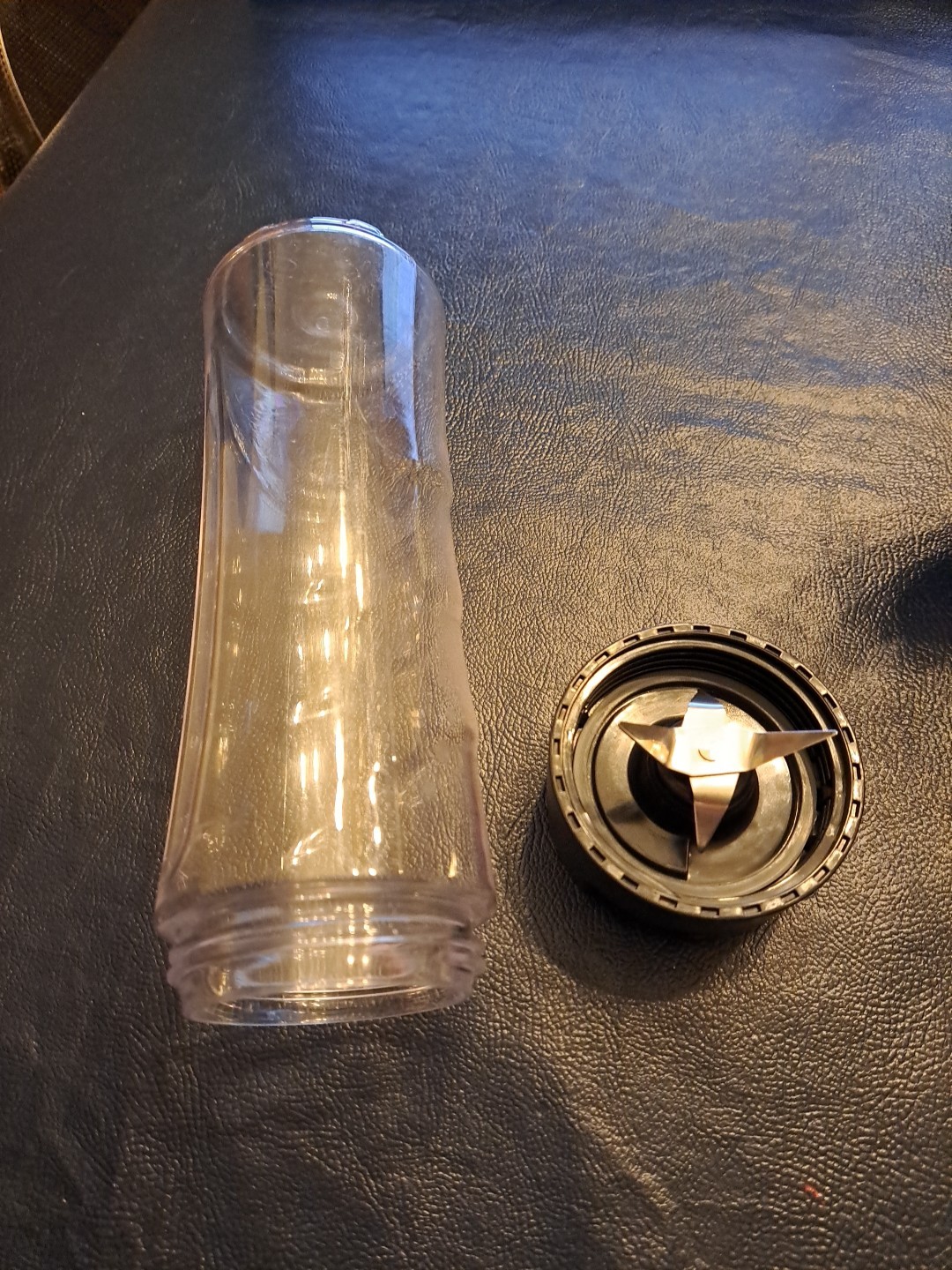 Oster Pitcher And Blade For BLSTPB-GWH-000 Removable 20 oz.