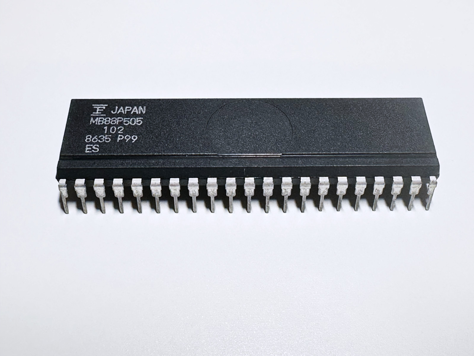1X MB88P505-PSH MB88P505 FUJITSU 4‑bit Microcontroller IC 32Kbit ROM 1MHz DIP-42
