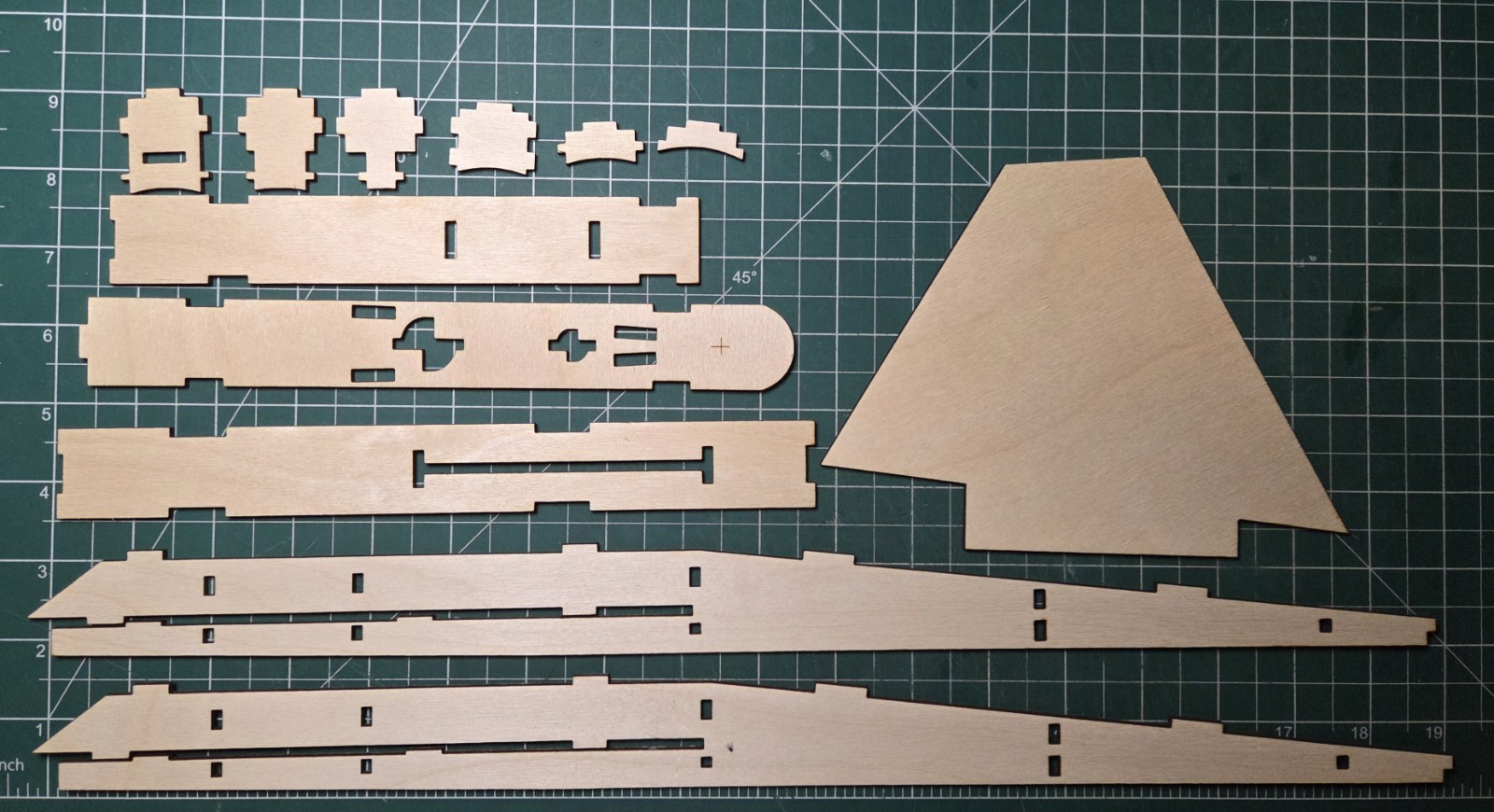 Upscale QCC Explorer Single Fin set For Model Rocket kits Fits 3 inch Body Tubes