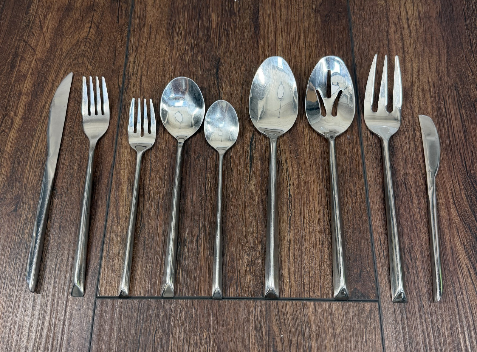 Oneida * DEMETER Glossy Stainless Triangle Flatware CHOICE - CHOOSE  (278b)