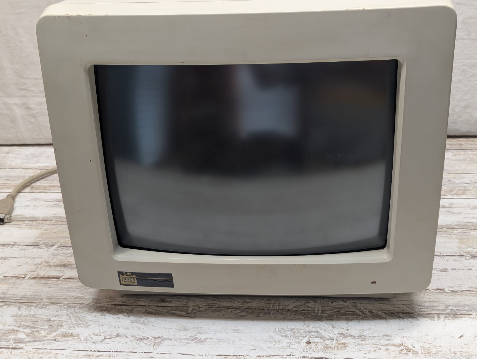Vintage GOLDSTAR  MCM-4135T COMPUTER MONITOR VINTAGE 1980'S WORKING