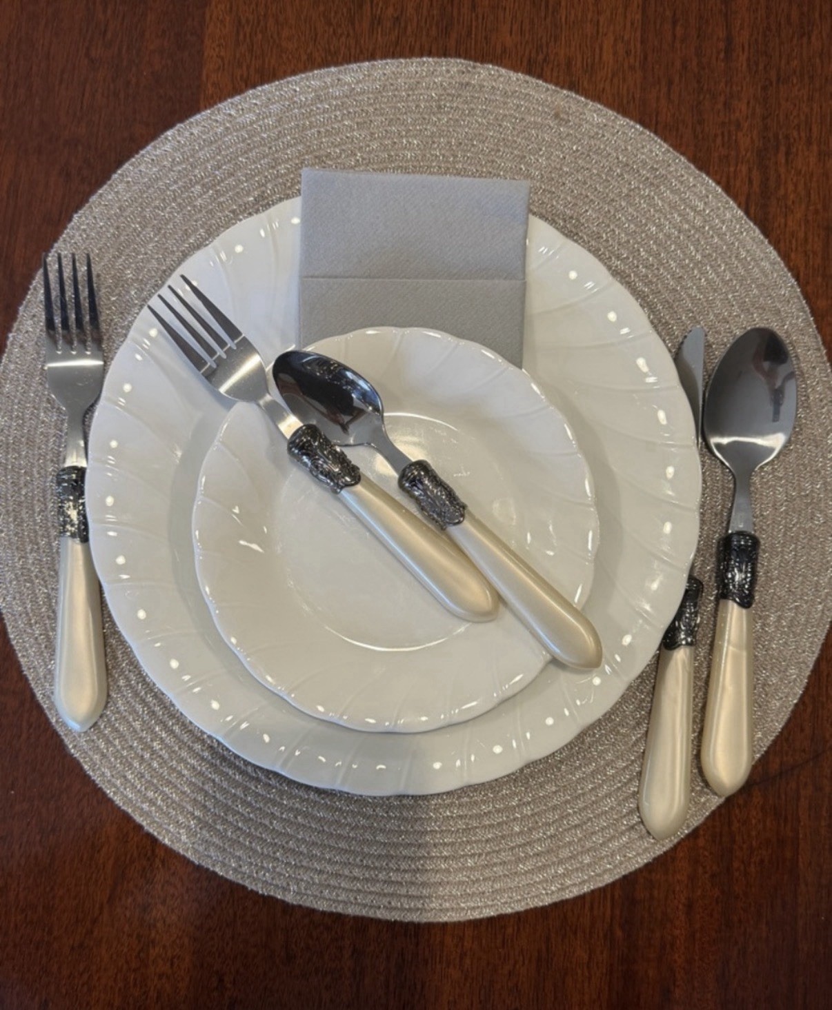 60 Piece Ivory Decorative Handle Flatware Set, Forks, Knives, Spoons, Teaspoons