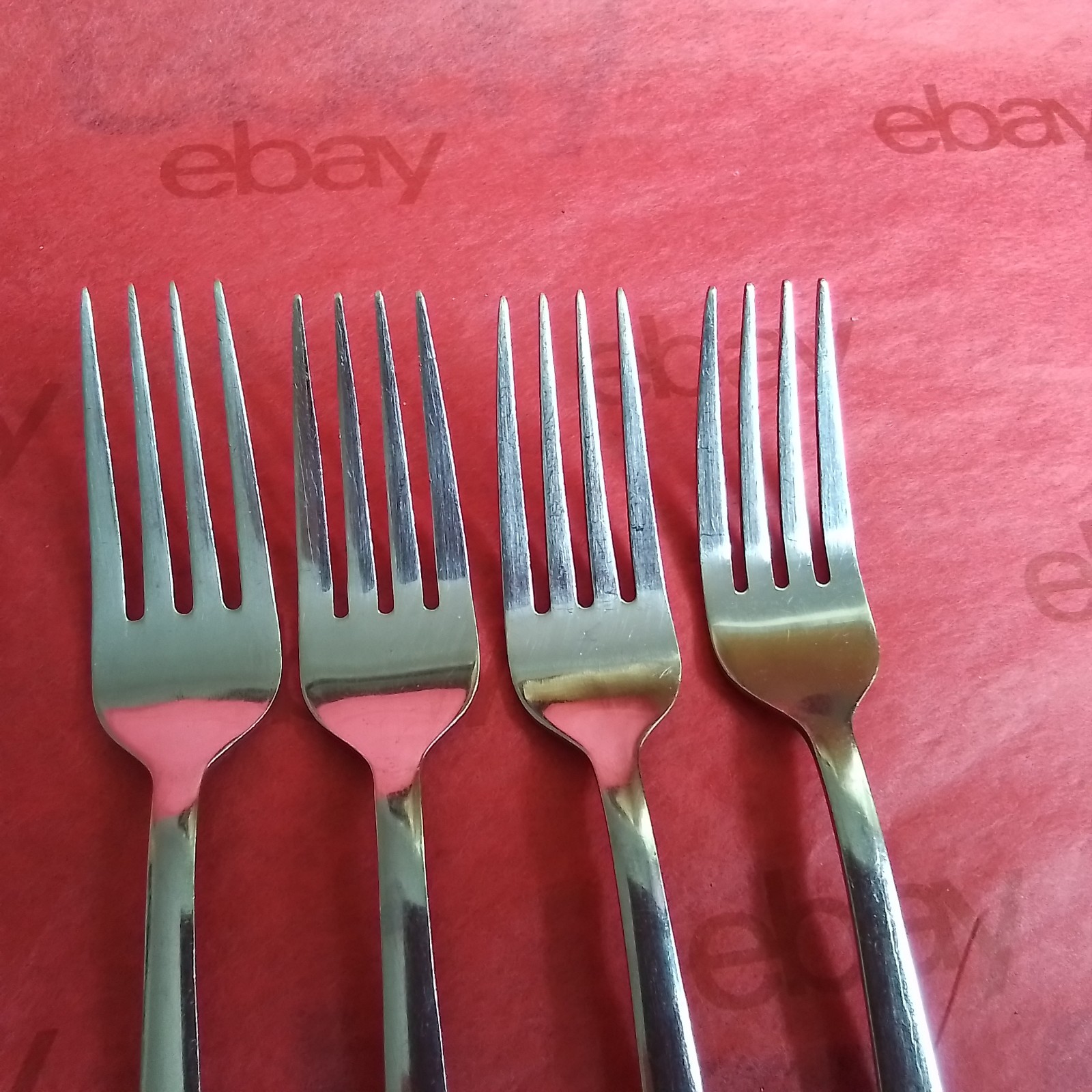 4 Oneida Avery Stainless Dinner Forks Glossy Flared Tip 8" China Pre-owned