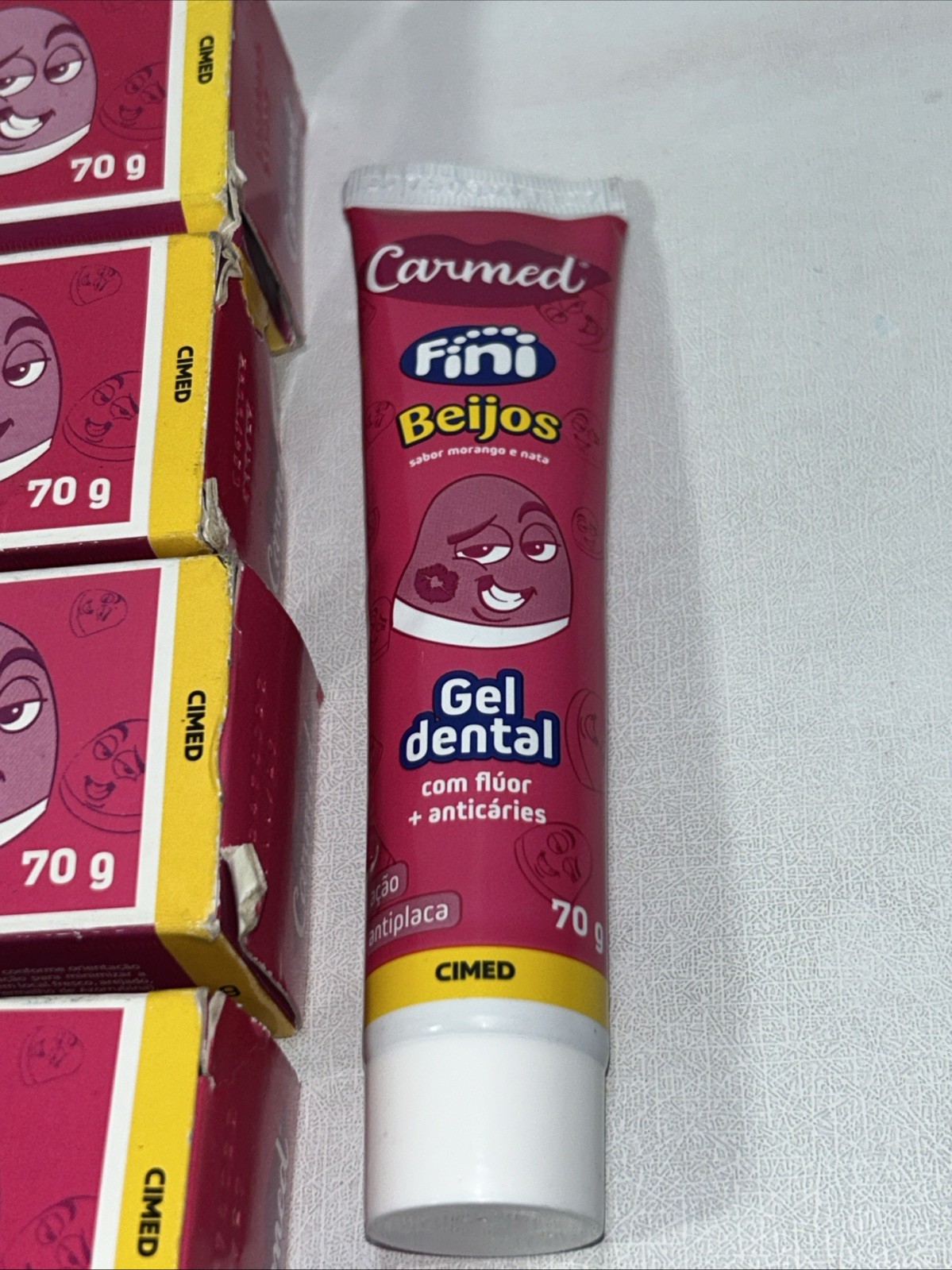5 New Carmed Fini Beijos Strawberry Toothpaste, 1 Missing Box