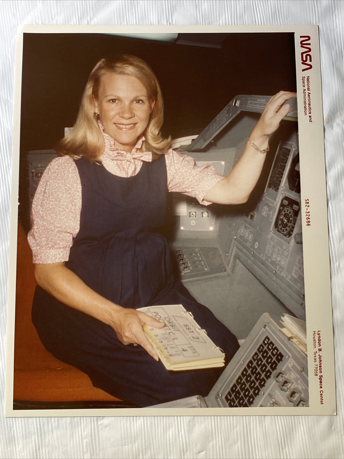 1982 Nasa Woman Astronaut Photograph Red Serial # S82-32686 Blue Back