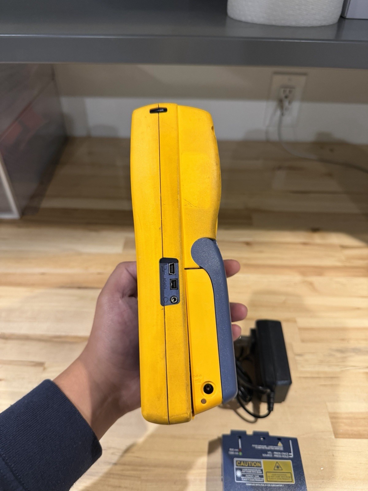 FLUKE NETWORKS DTX-1200 MAINFRAME & FIBER MODULE W/ CHARGER (TESTED)
