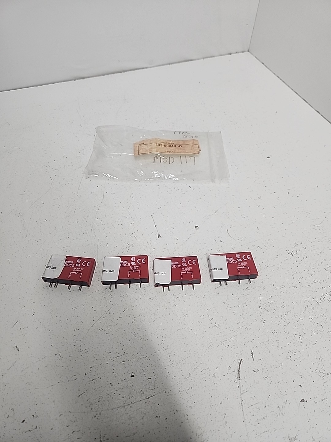 CRYDOM Output Module M-ODC5 (4PCS) ** NOS**