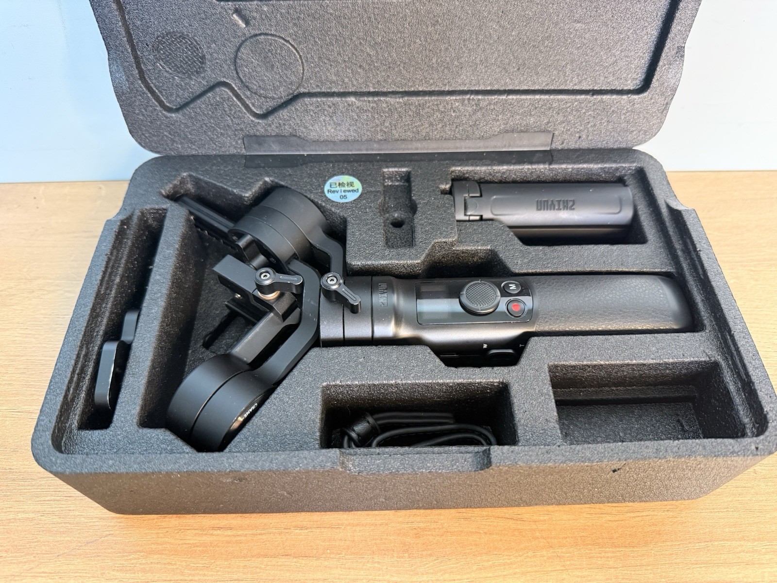 Zhiyun Crane-M Handheld Gimbal Stabilizer