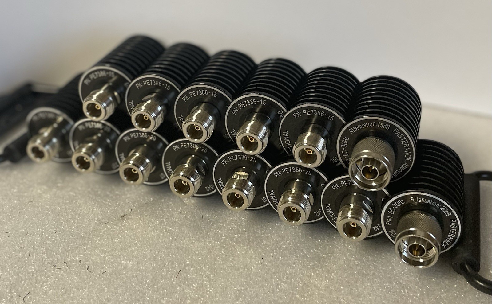 15 dB Fixed Attenuator, N Male to N Female, Black Aluminum Heatsink 10W