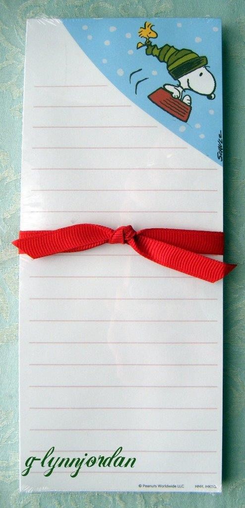 Hallmark Peanuts Snoopy Sledding Shopping List Memo Note Pad New (3525)