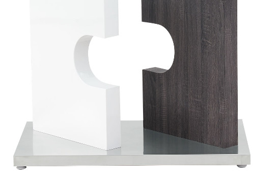IRIS DINING TABLE