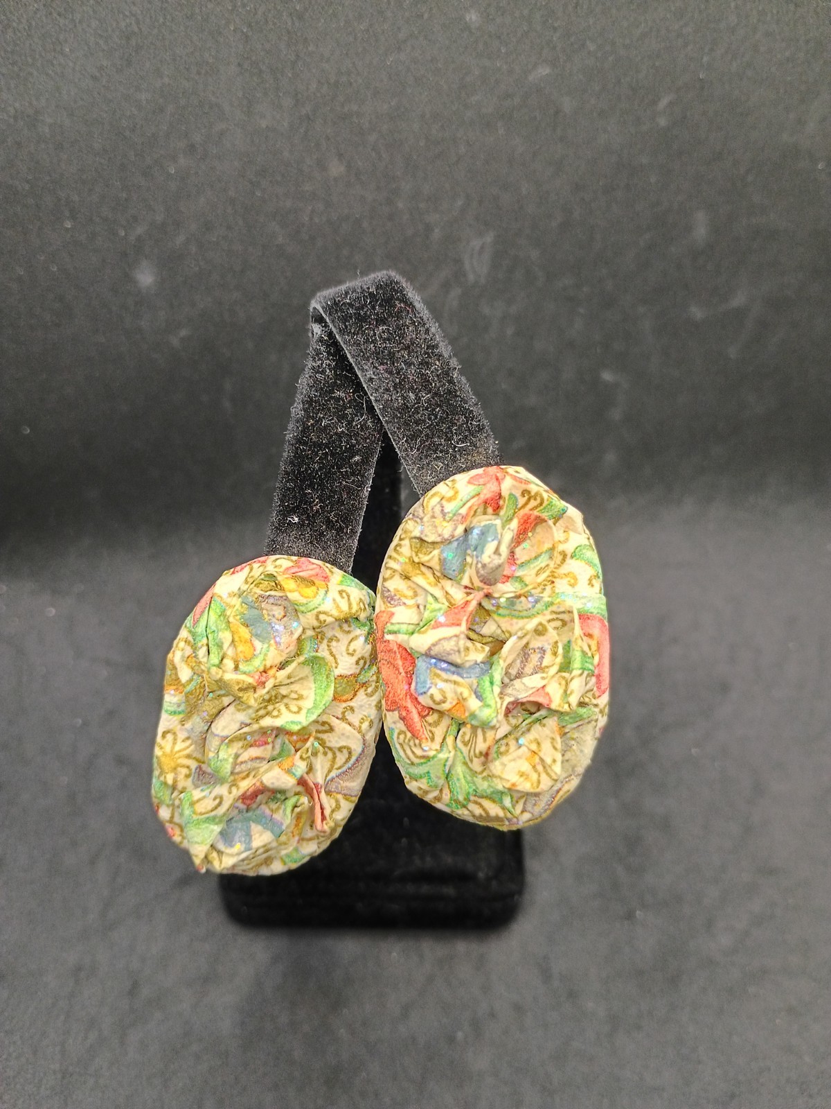 vintage unbranded glitter covered oval fabric stud earrings