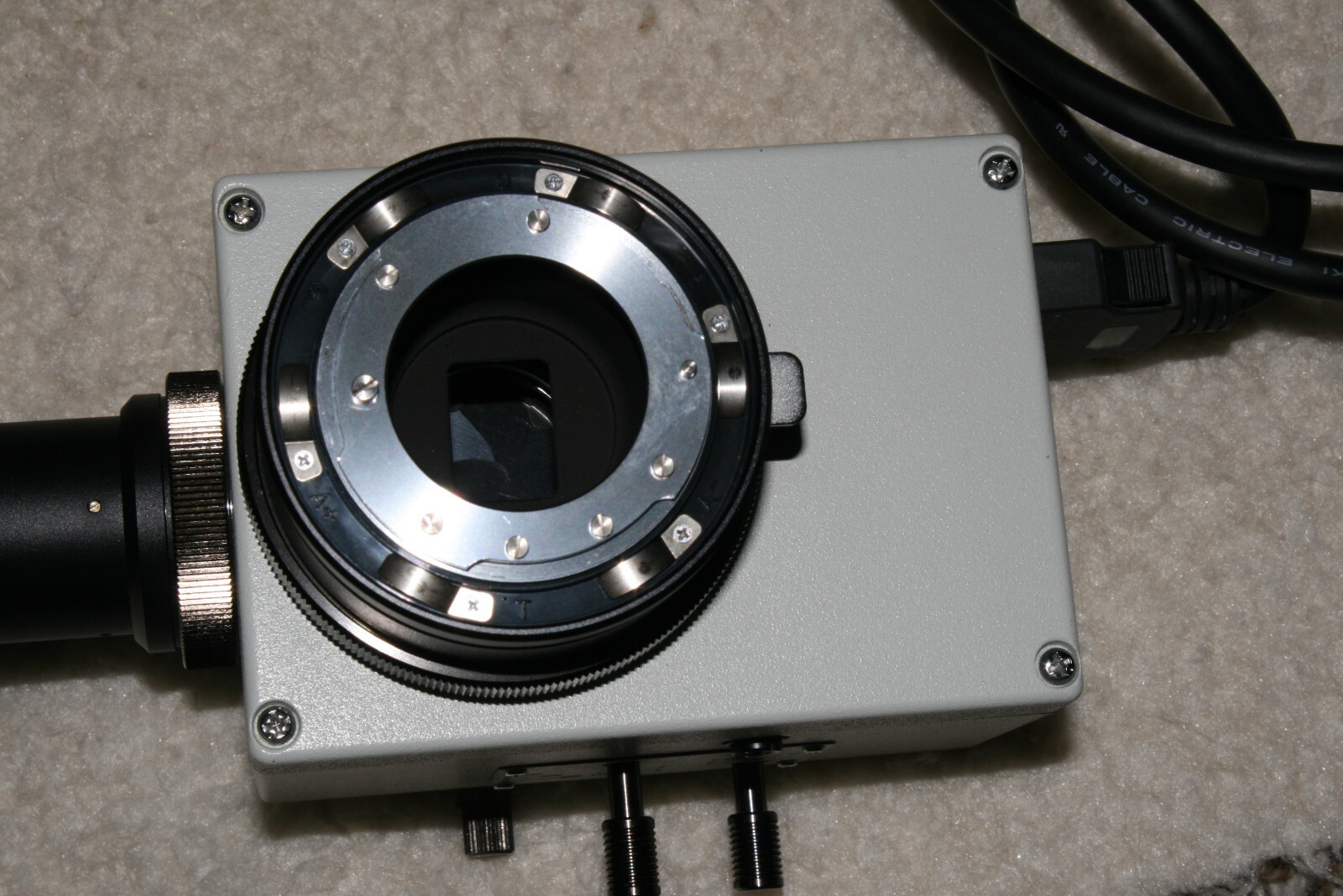 OLYMPUS MICROSCOPE CAMERA ATTACHMENT PM-PB20 W. Olympus Eyepiece ,Adapter, Cable