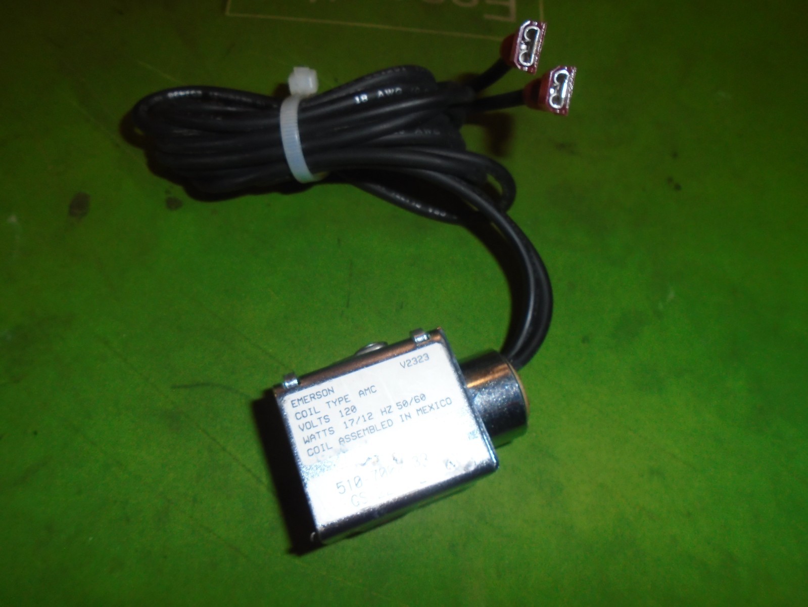 EMERSON V2323 Ttpe AMC Coil 120V 12-17W 50/60HZ  X22332-7250 WORKS TESTED