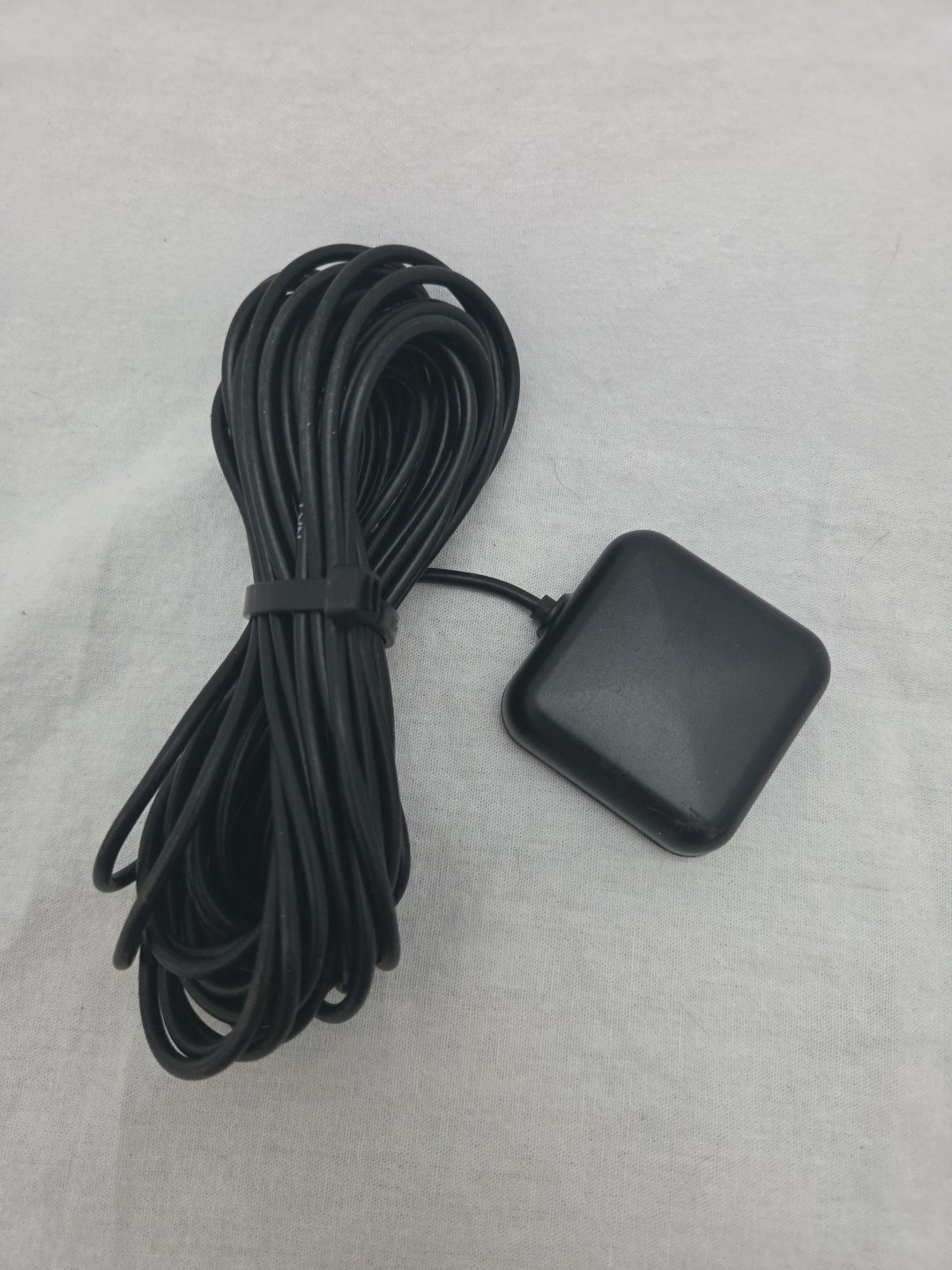 Partron (22-Foot) GPS Antenna - Black (MAGE2503S4BA)
