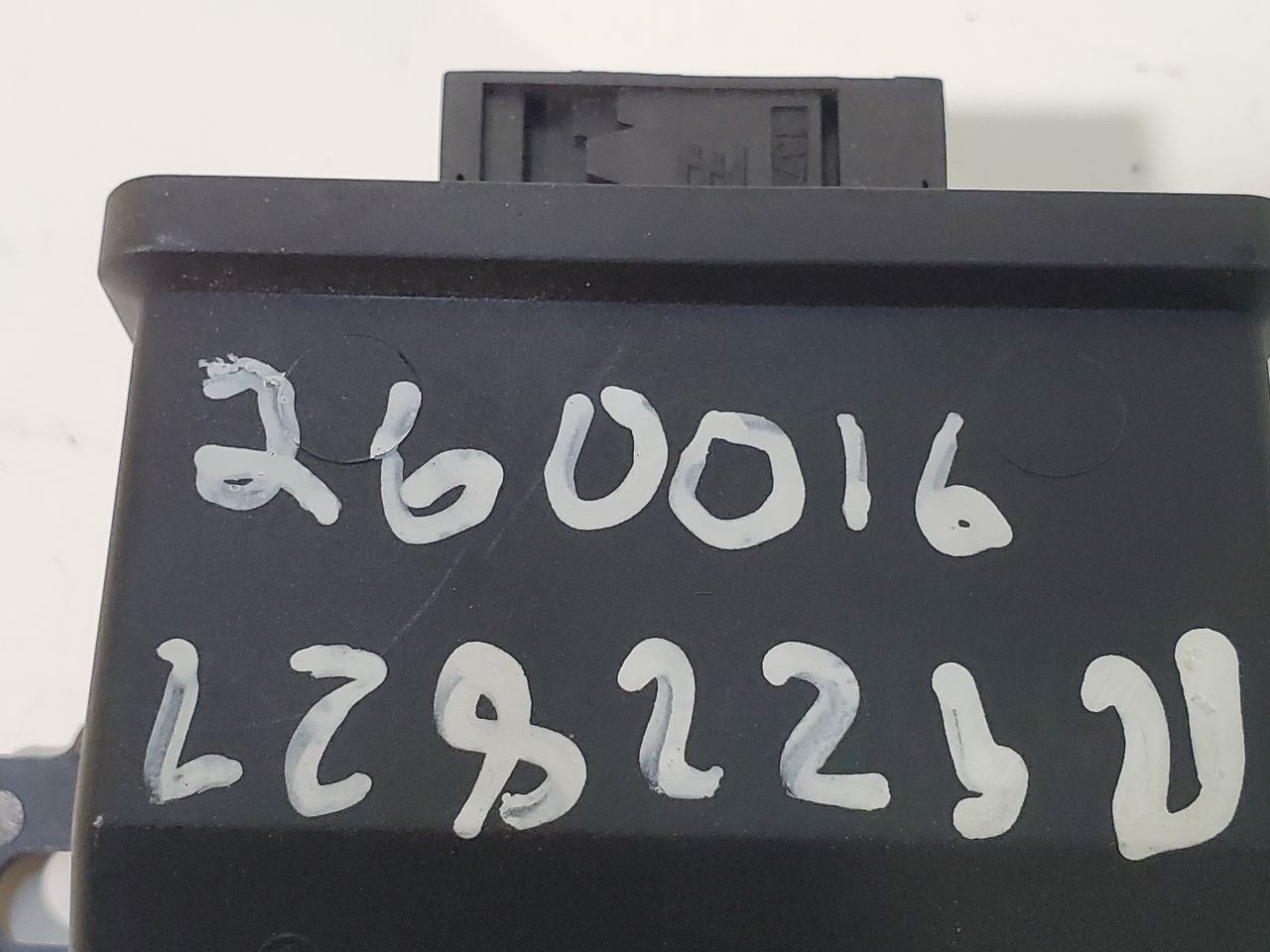 2016 Buick Cascada OEM Headlamp Control Module 13446941
