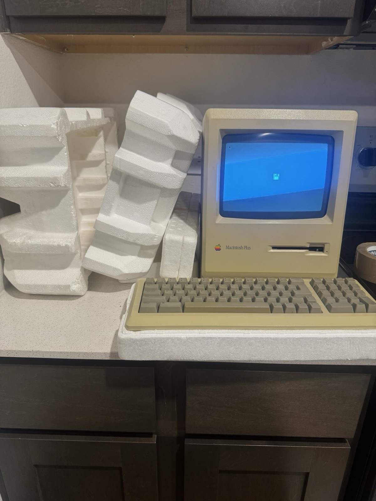 Vintage Apple Computer Lot Macintosh Plus Box MacBook Pro Thunderbolt + More