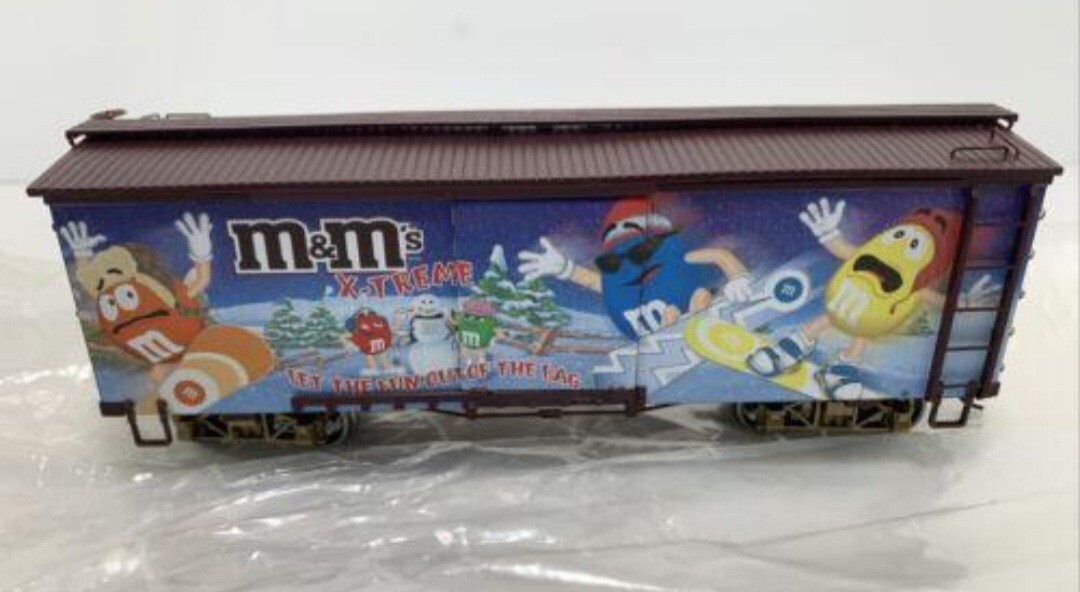 M&M’s Hawthorne Village Let The Fun Out Of The Bag Box Car New Sealed With COA
