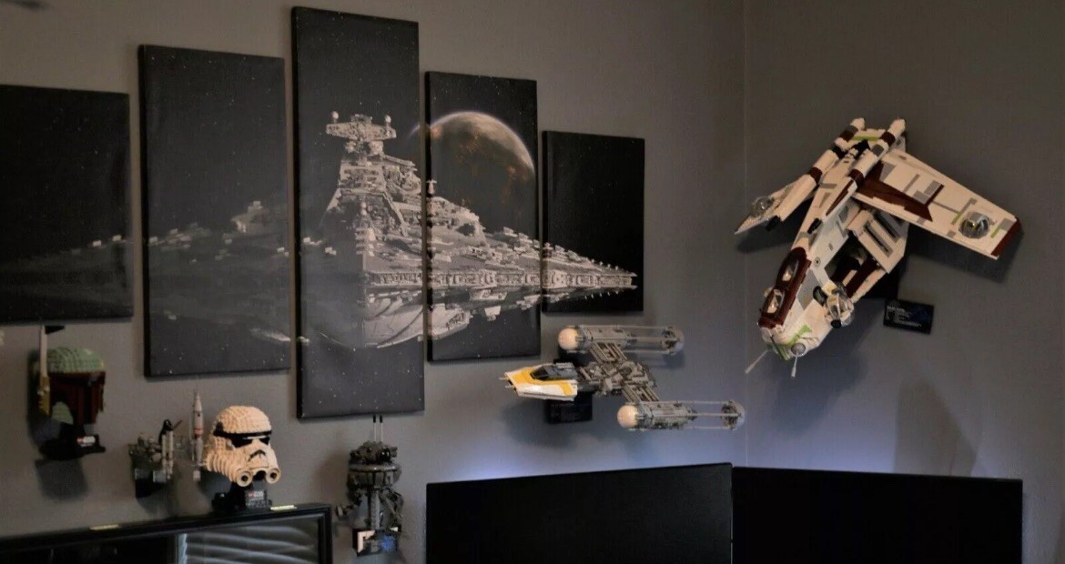 LEGO UCS Republic Gunship Wall Mount (75309)