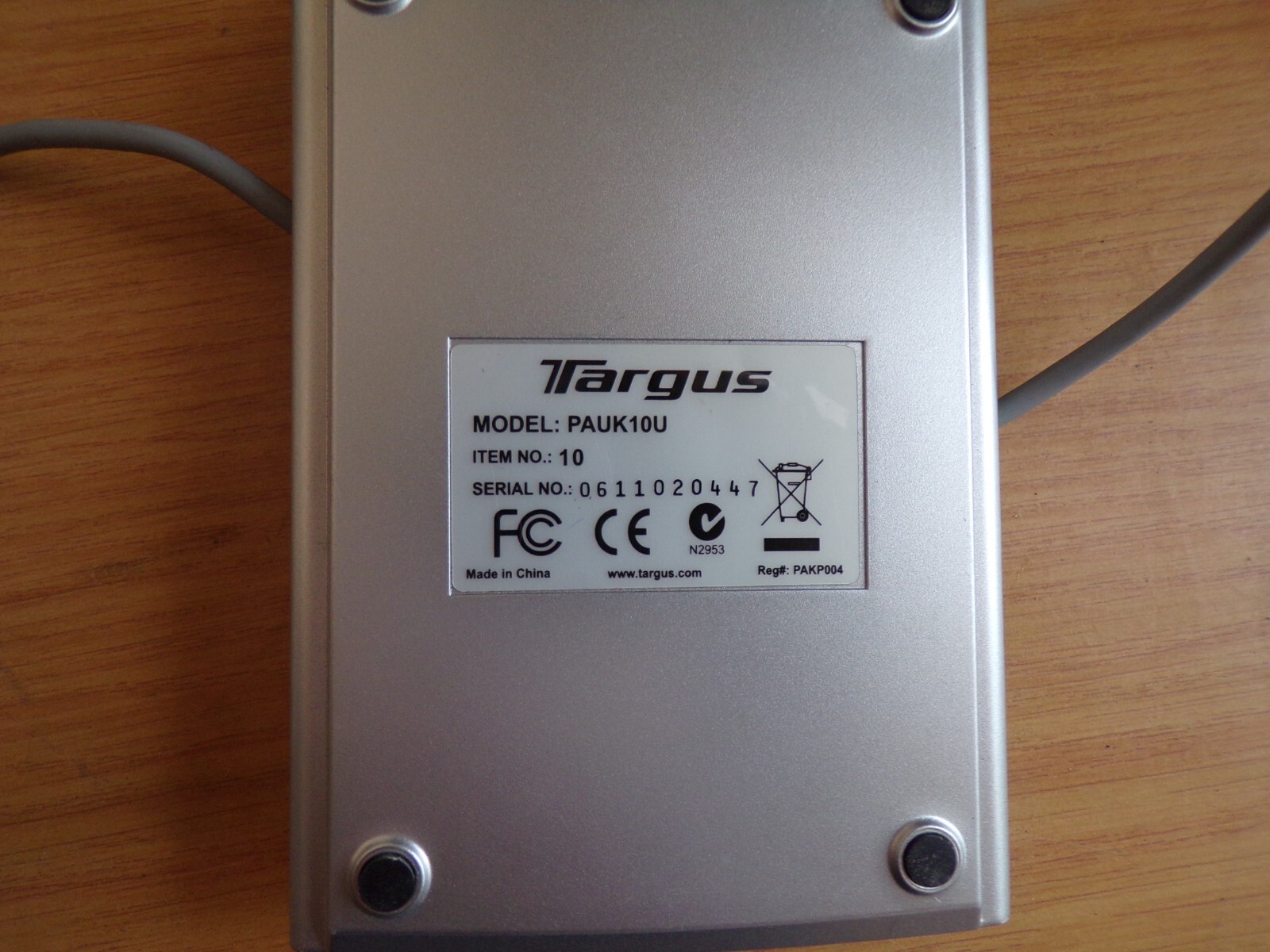 Targus PAUK10U Mini USB Numeric Keypad w/2 USB Ports~Tested & Working