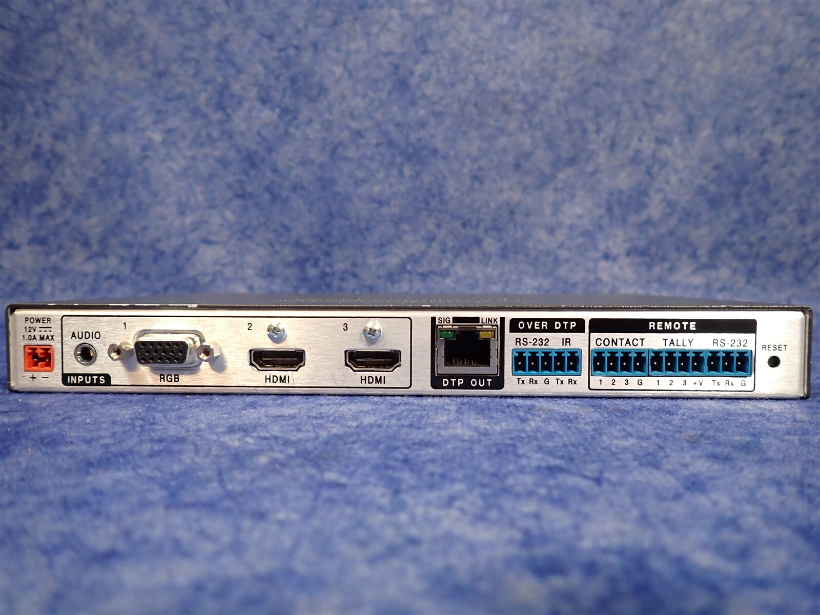Extron DTP T USW 233 Three Input Switcher w/ Integrated DTP Audio Embedding (A7)