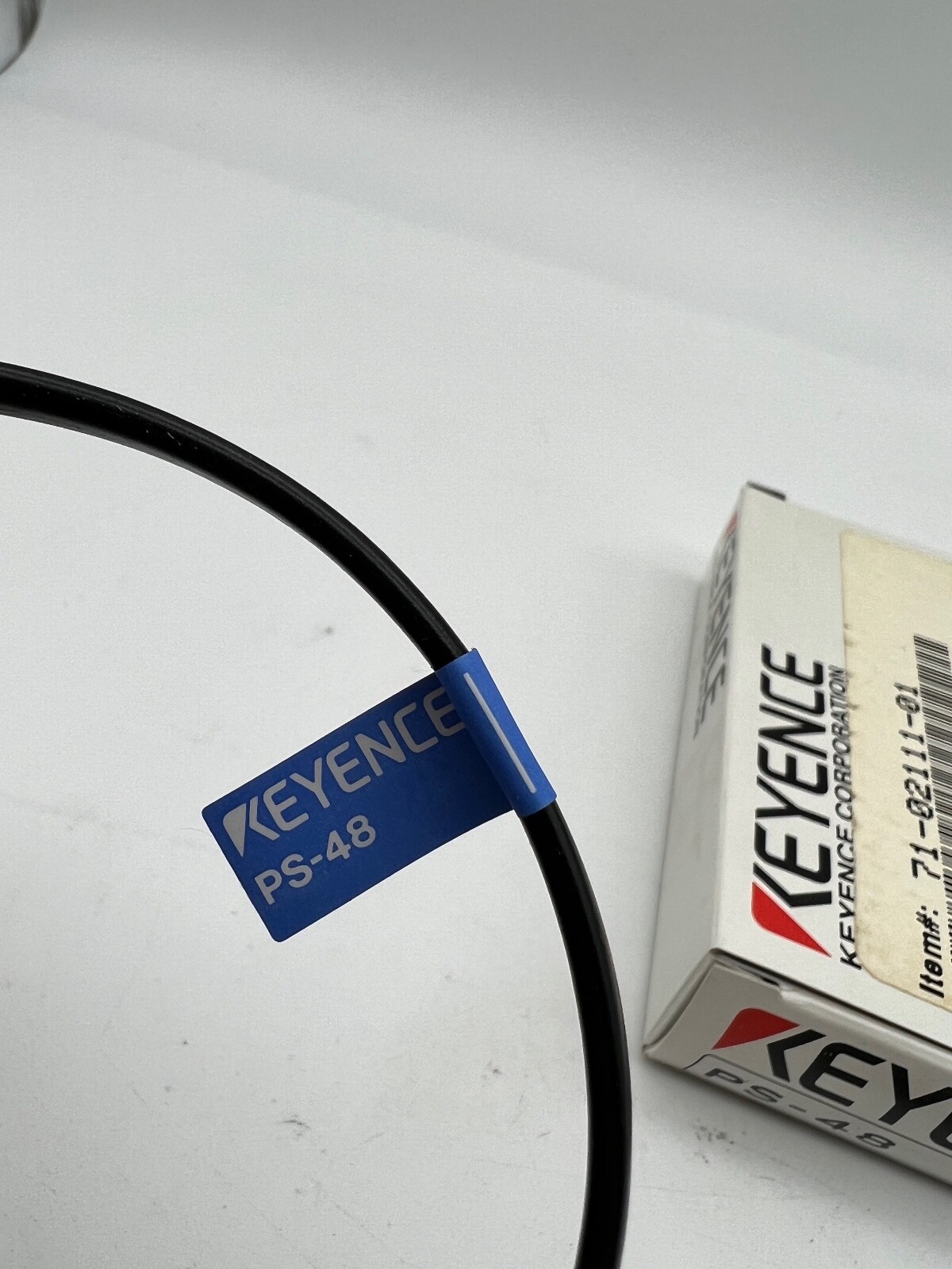 NEW IN BOX KEYENCE PS-48 Diffuse Reflective Cylindrical Sensor Head JAPAN