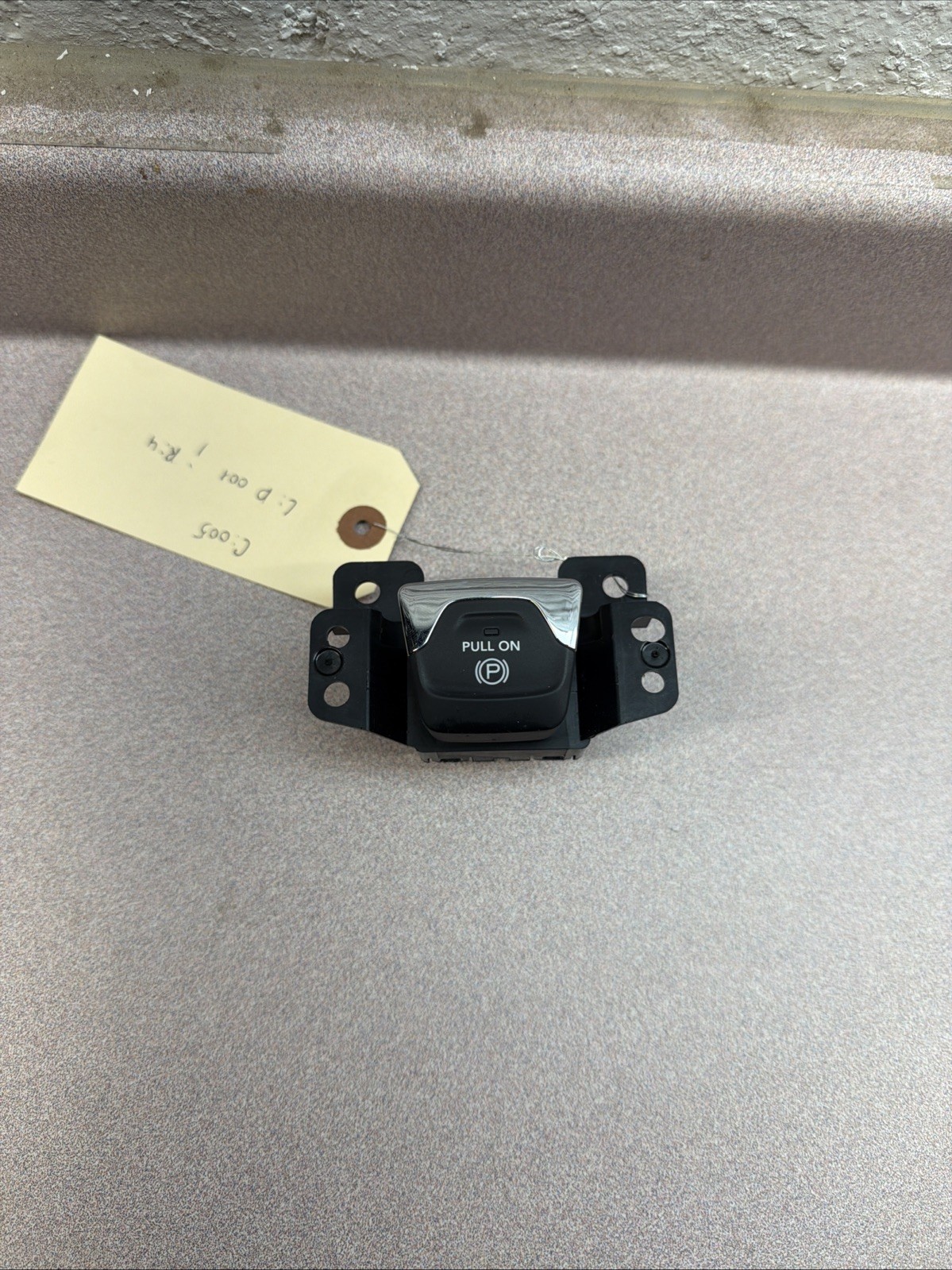 2014-2023 JEEP CHEROKEE EMERGENCY ELECTRIC PARKING BRAKE CONTROL SWITCH OEM