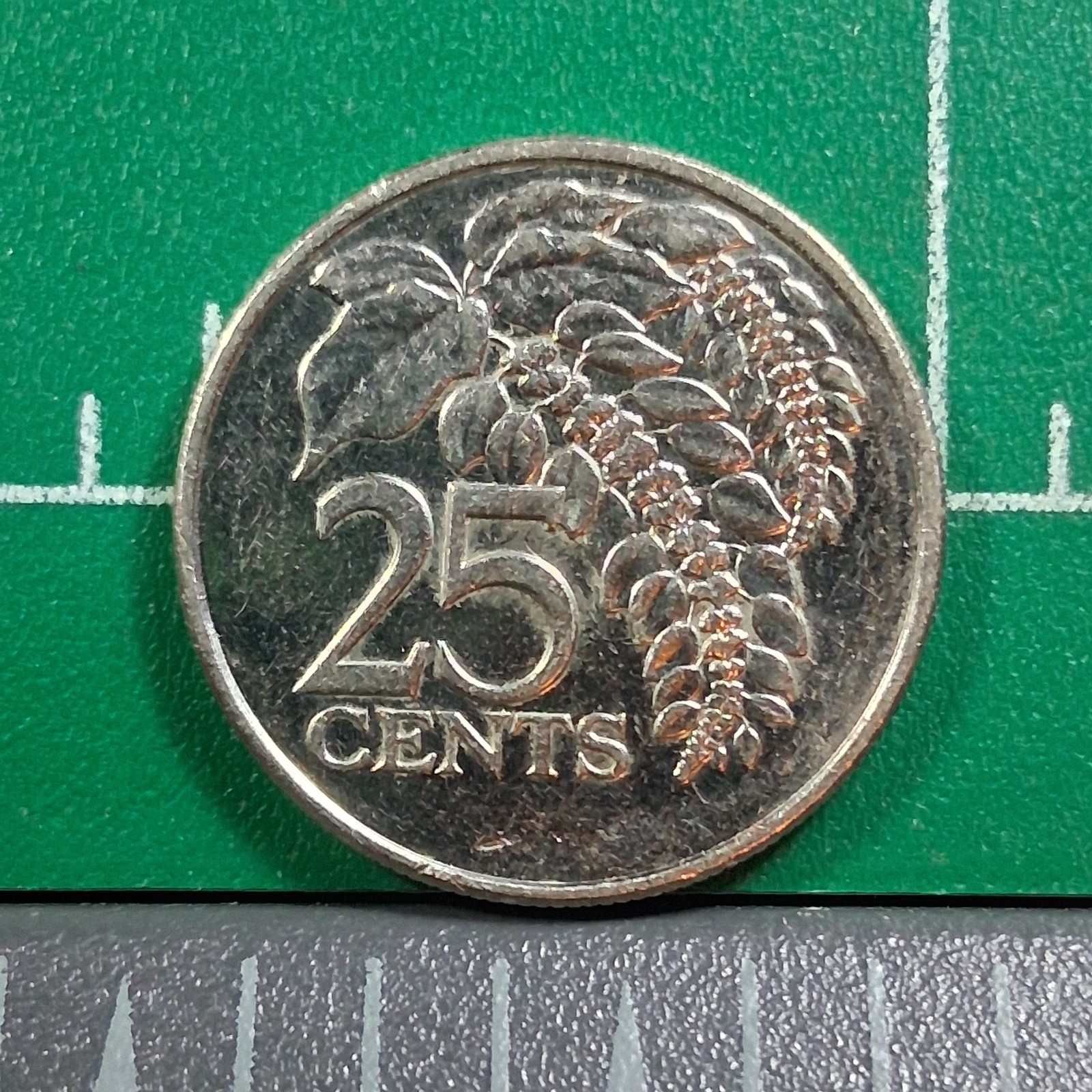 2003 Trinidad & Tobago 25 Cents Coat of Arms / Chaconia Copper-Nickel Coin