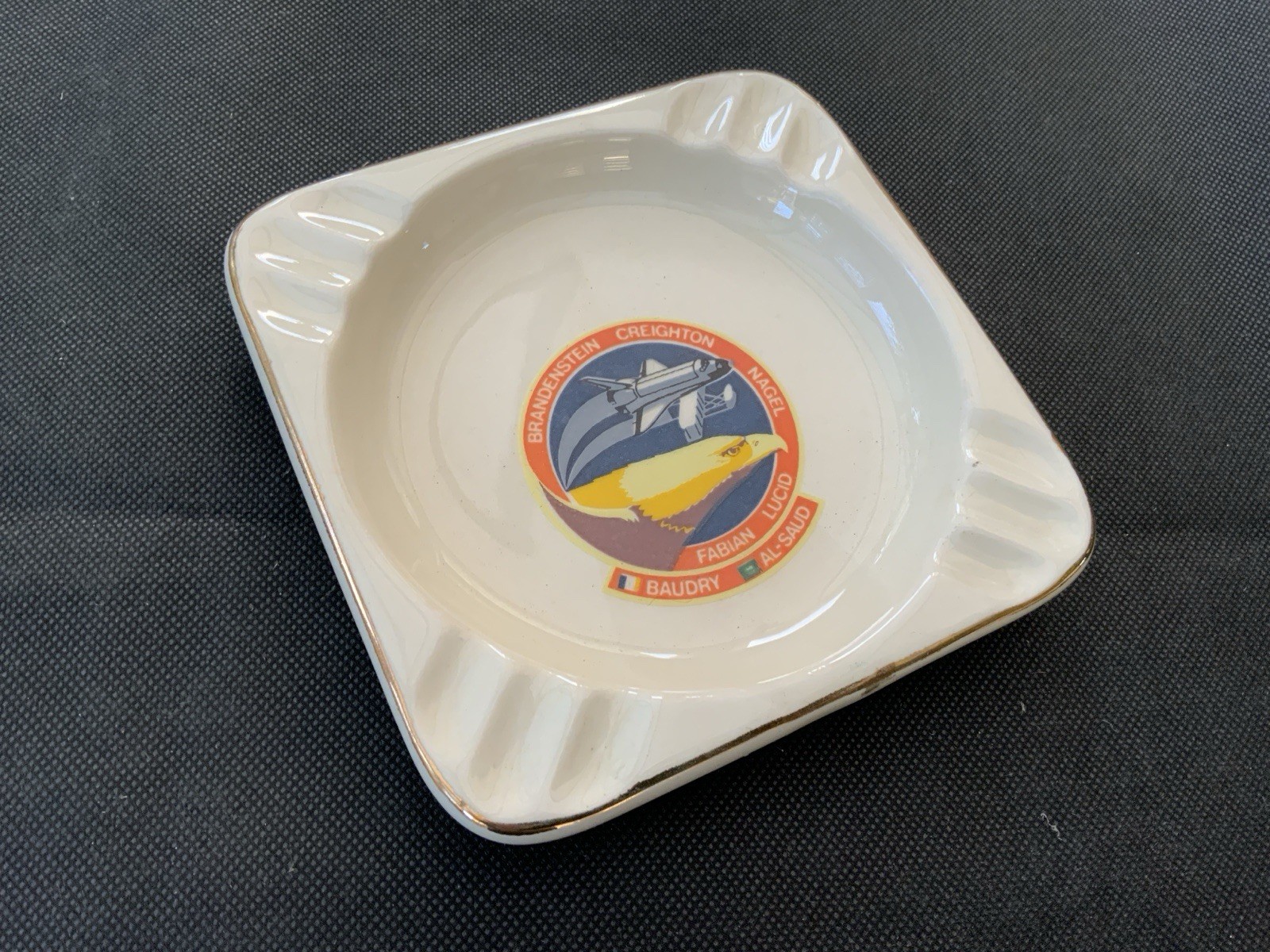 Space Shuttle Discovery STS-51-G. Commemorative Ashtray. NASA. 1985