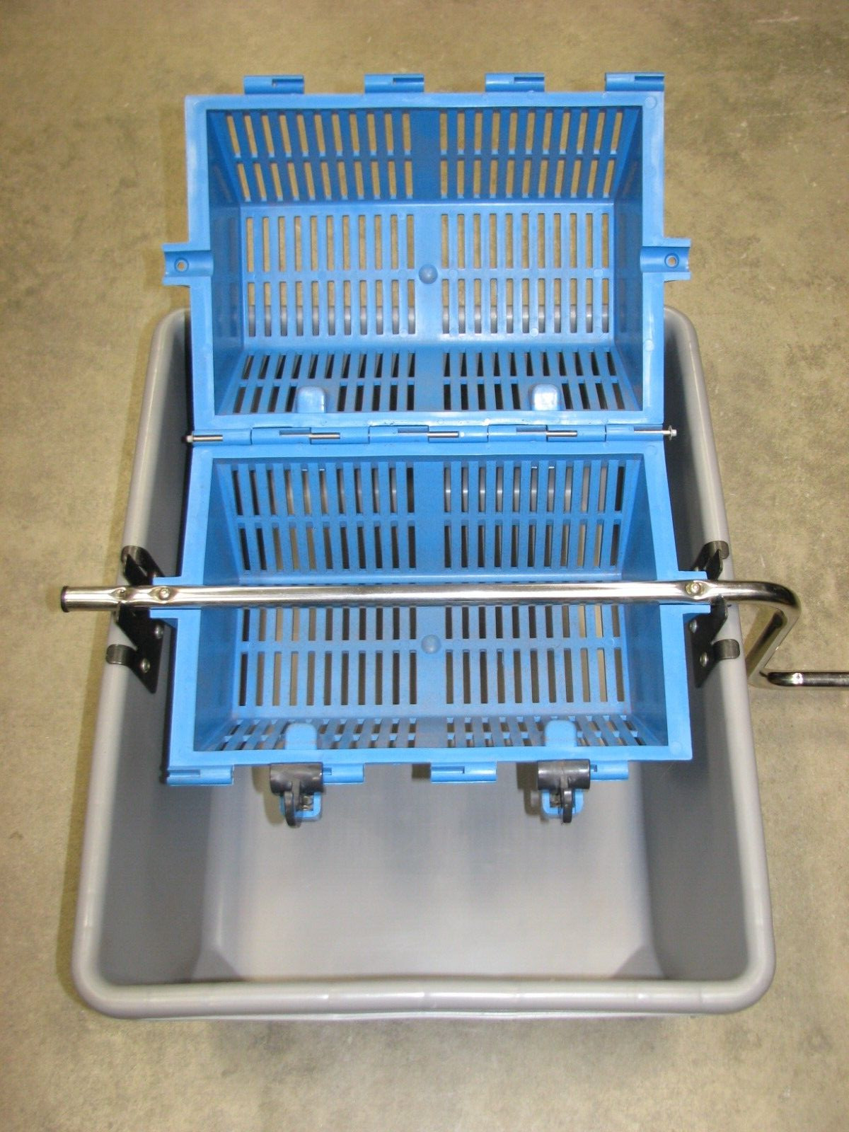Dillion Precision Large Case Media Separator CM2000