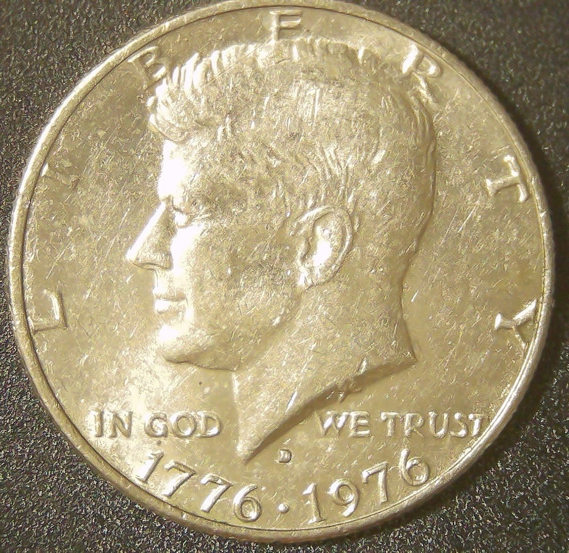 1976 D Bicentennial KENNEDY HALF DOLLAR Major Doubling On Reverse.