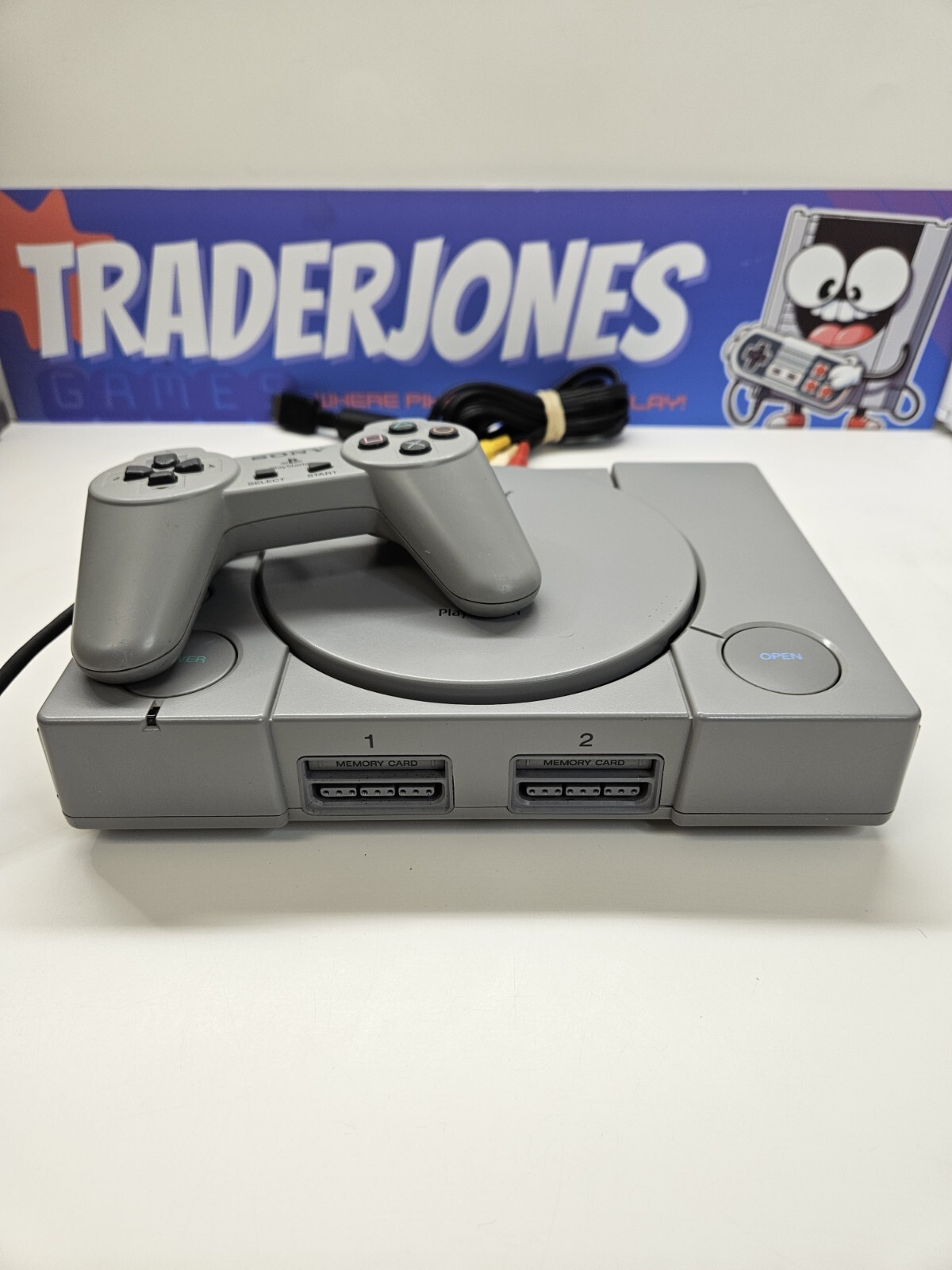 Sony PlayStation Console W Controller (1994)