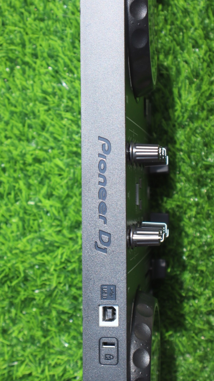 AlphaTheta DDJ-FLX2 DJ Controller for rekordbox, Serato DJ Lite, and djay
